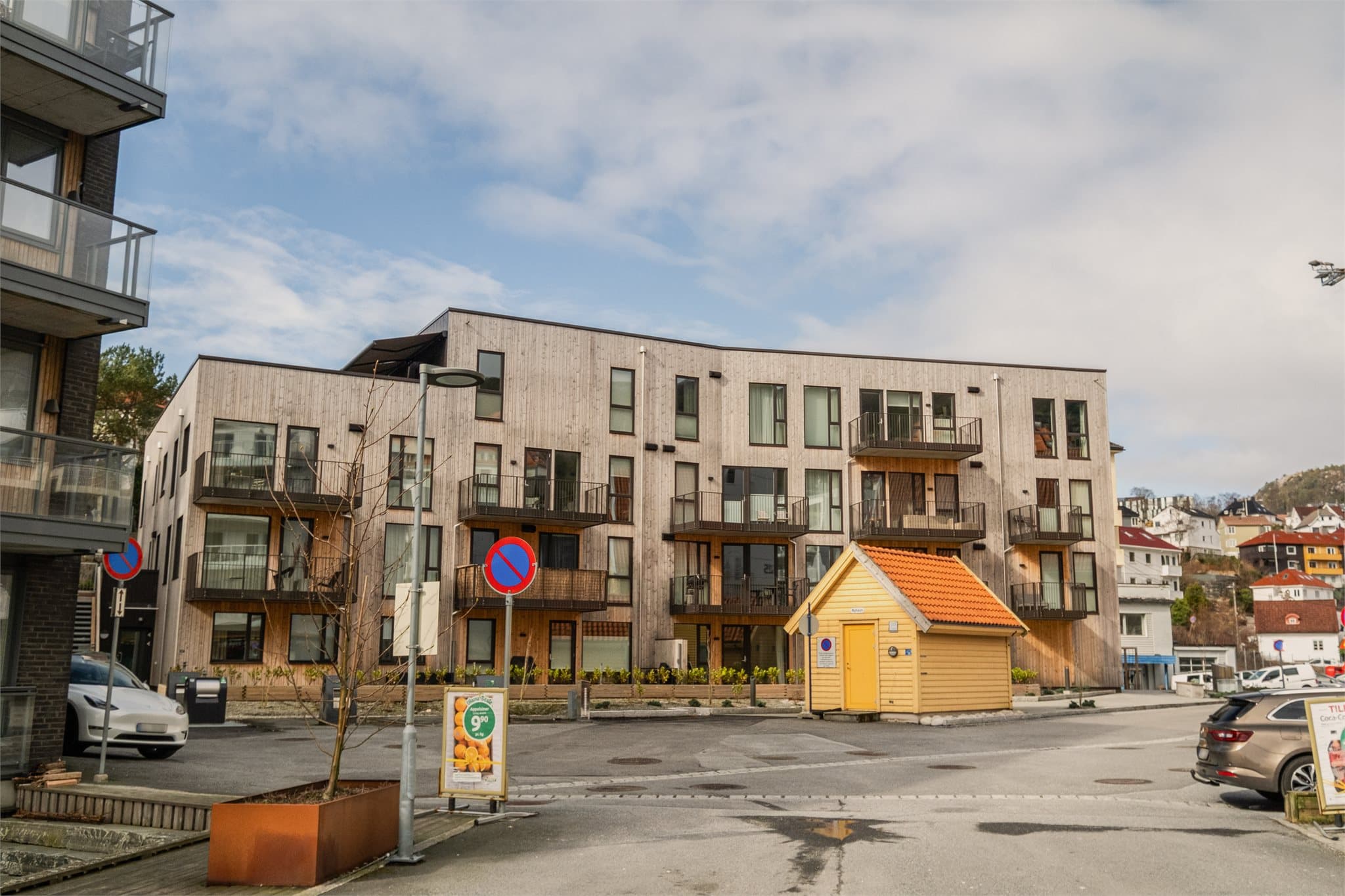 - Det er ingen forkjøpsrett i sameiet og du nyter godt av lave bokostnader! -