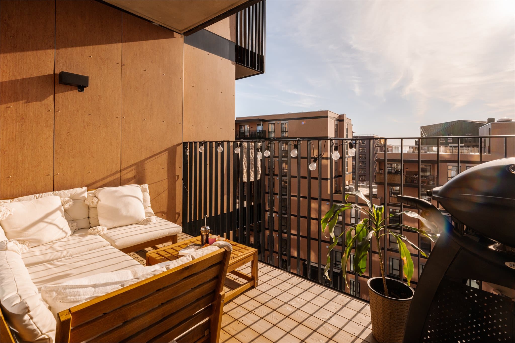 Velkommen til Sinsenveien 53B! Presentert av Emera eiendomsmegling. Foto: Joakim Karlsen.