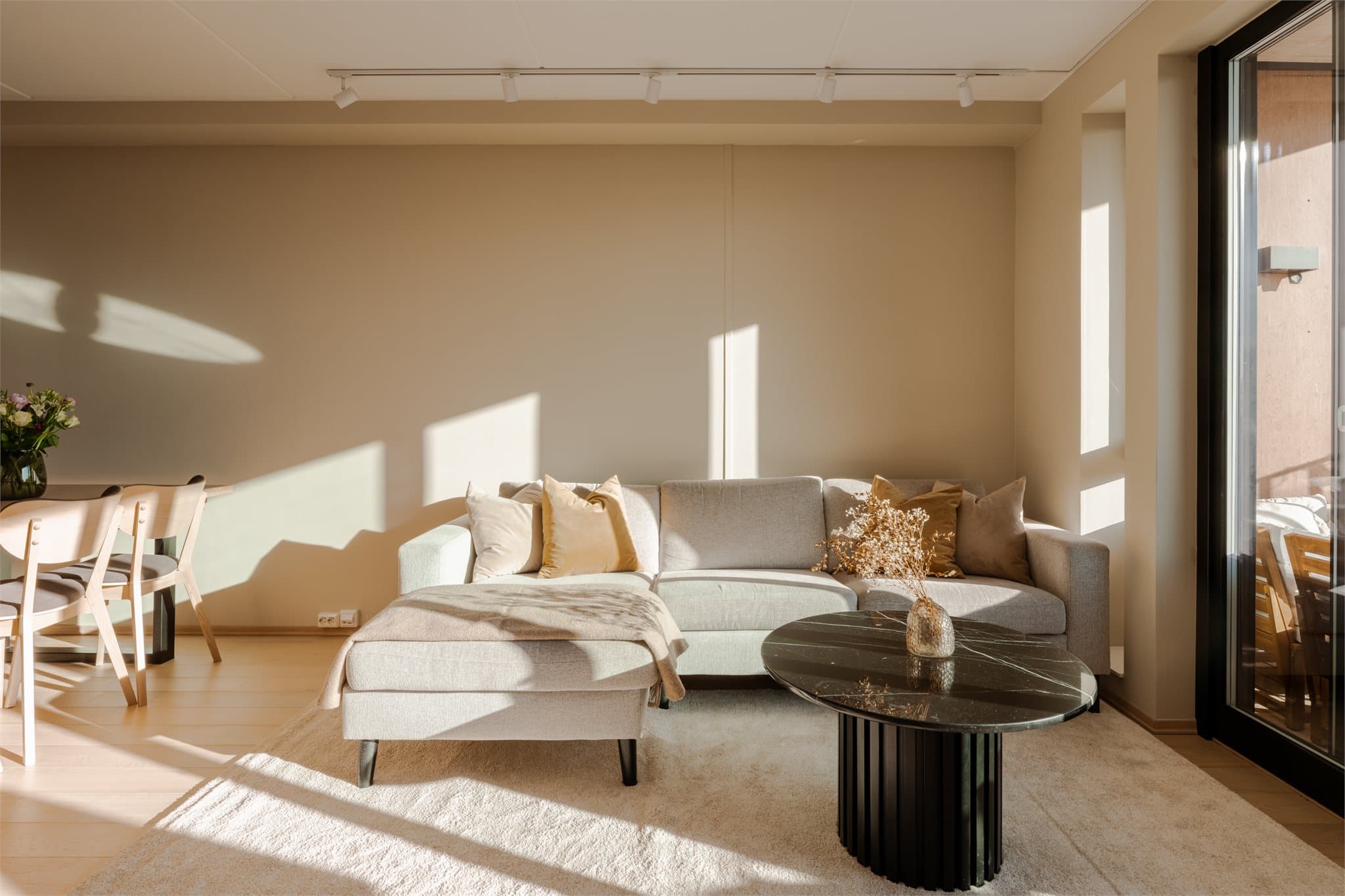 Her bader du i dagslys gjennom hele dagen.