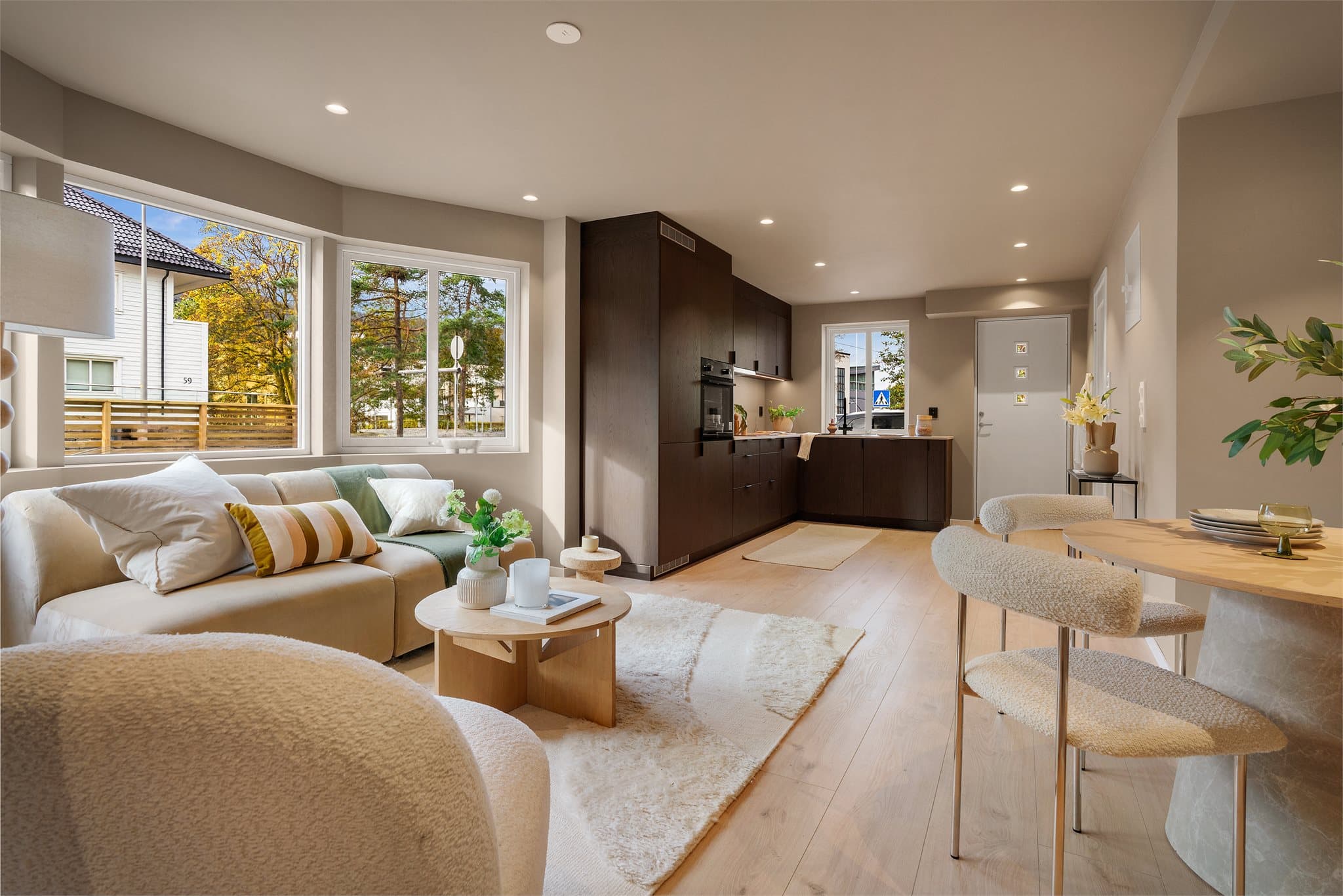 - Stue/kjøkken måler 26,8m² -