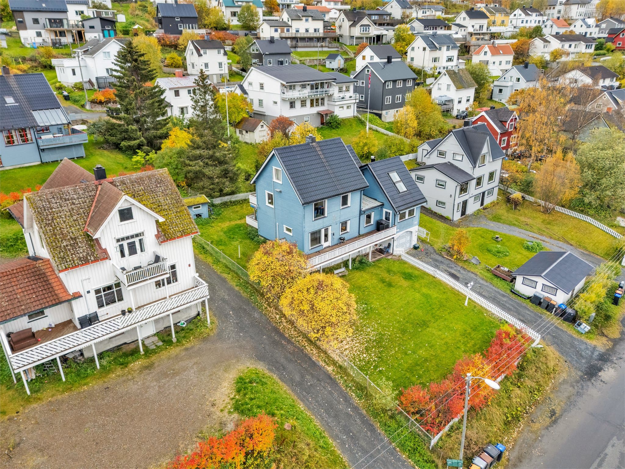 Etablert og barnevennlig boligområde på Ankenesstrand med kort vei til skole og barnehage.
