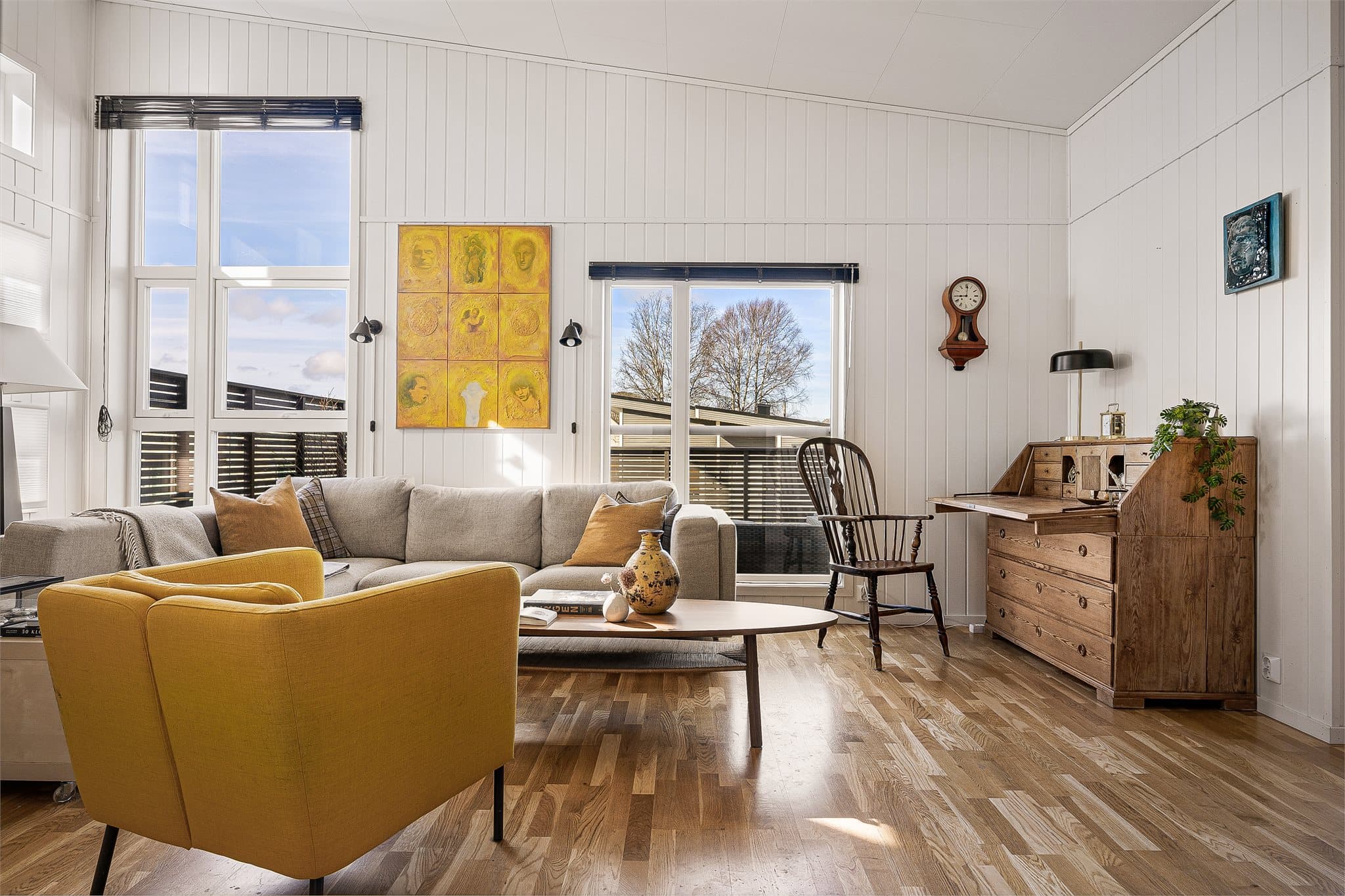 - Merk generøse vindusflater som bidrar til en åpen og luftig romfølelse -