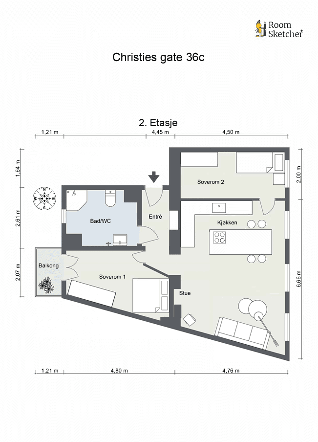 Gjennomgående planløsning og smart romfordeling. Leiligheten disponerer to eksterne boder på samlet 10 kvm.