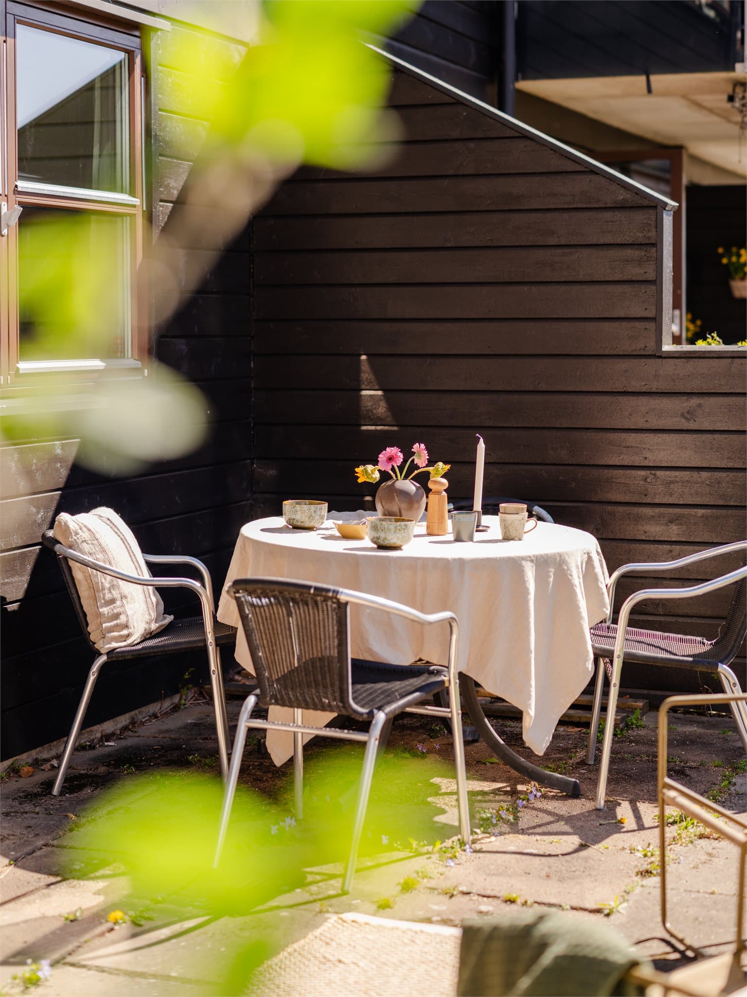 Samle familie og venner og rund av en nydelig sommerdag under åpen himmel.