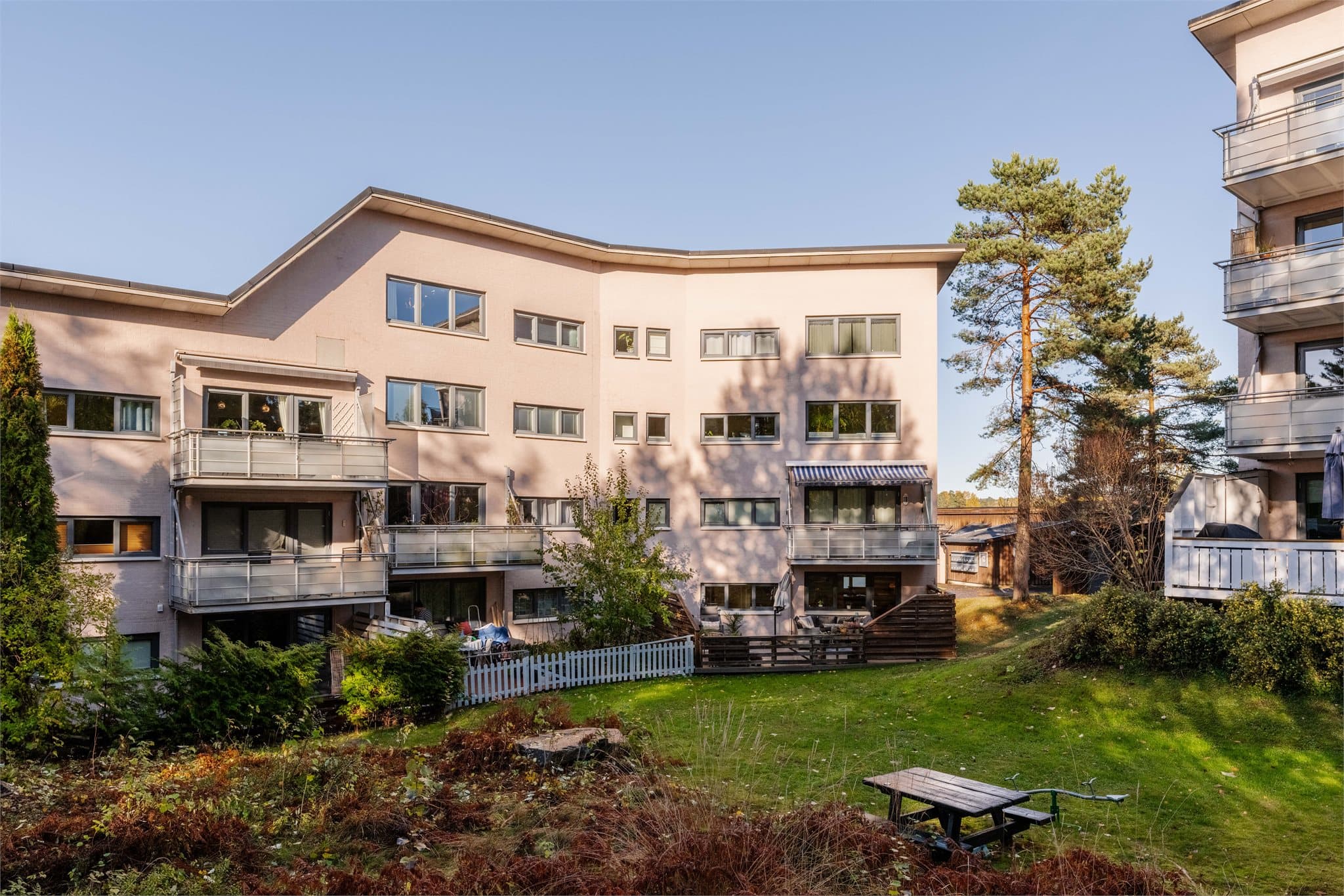 Deres nye hjem? Meget barnevennlig med direkte utgang til flotte grøntområder.