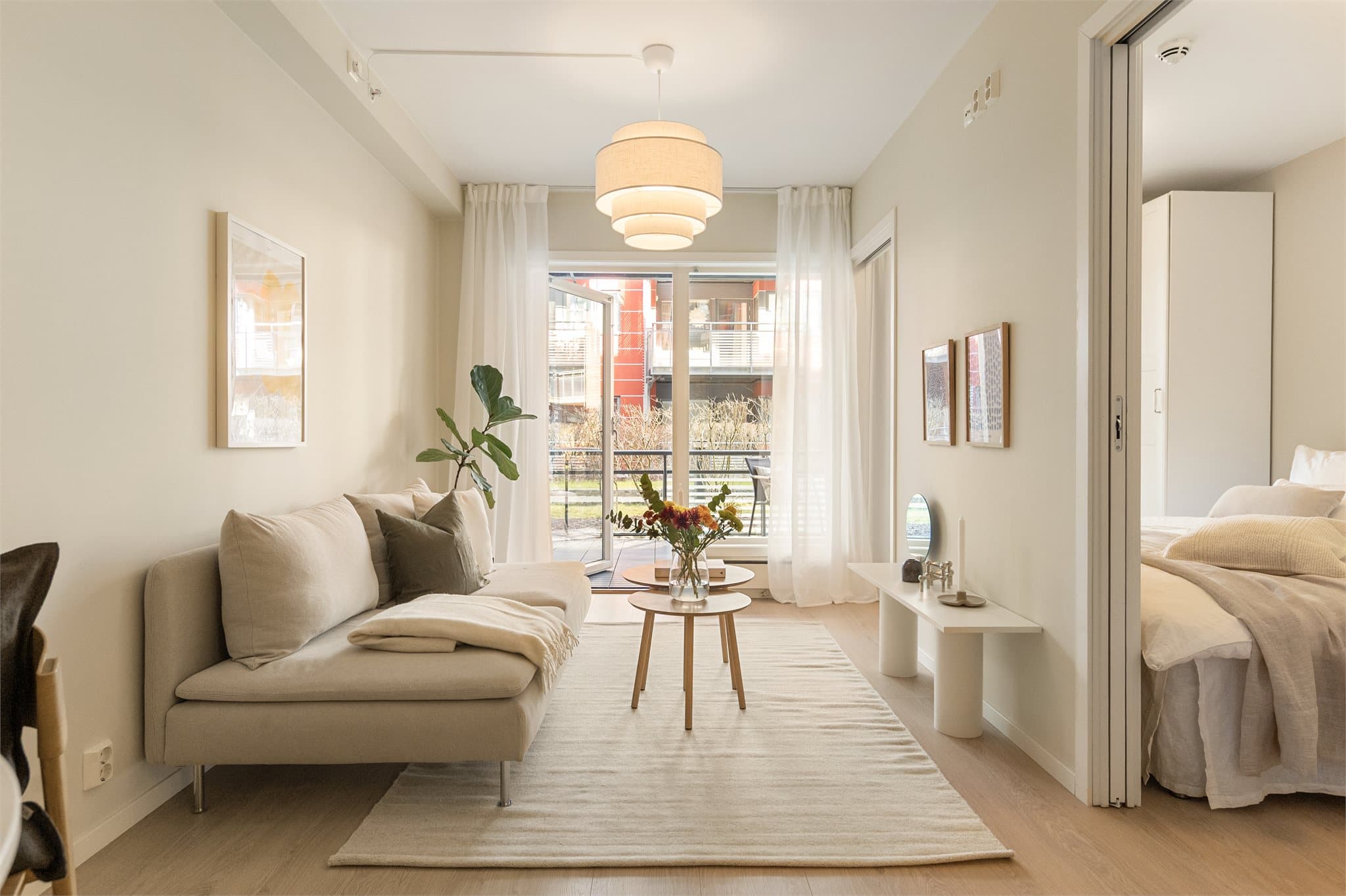 - Mye inkludert i felleskostnadene, blant annet kabel-tv, kommunale avgifter, eiendomsskatt og felles byggforsikring -