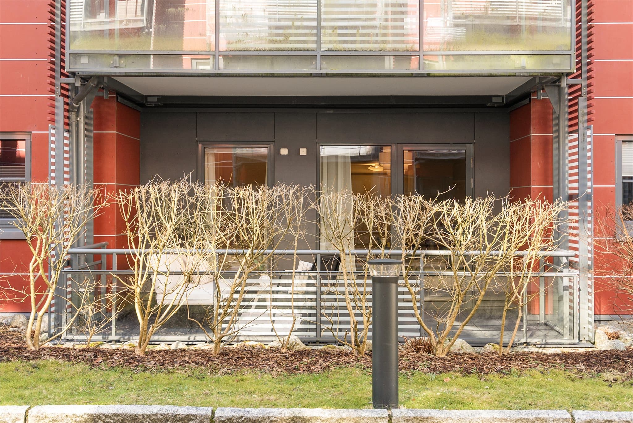 - Bygget er fra 2008 og leiligheten innehar dermed moderne kvaliteter og flotte materialvalg -