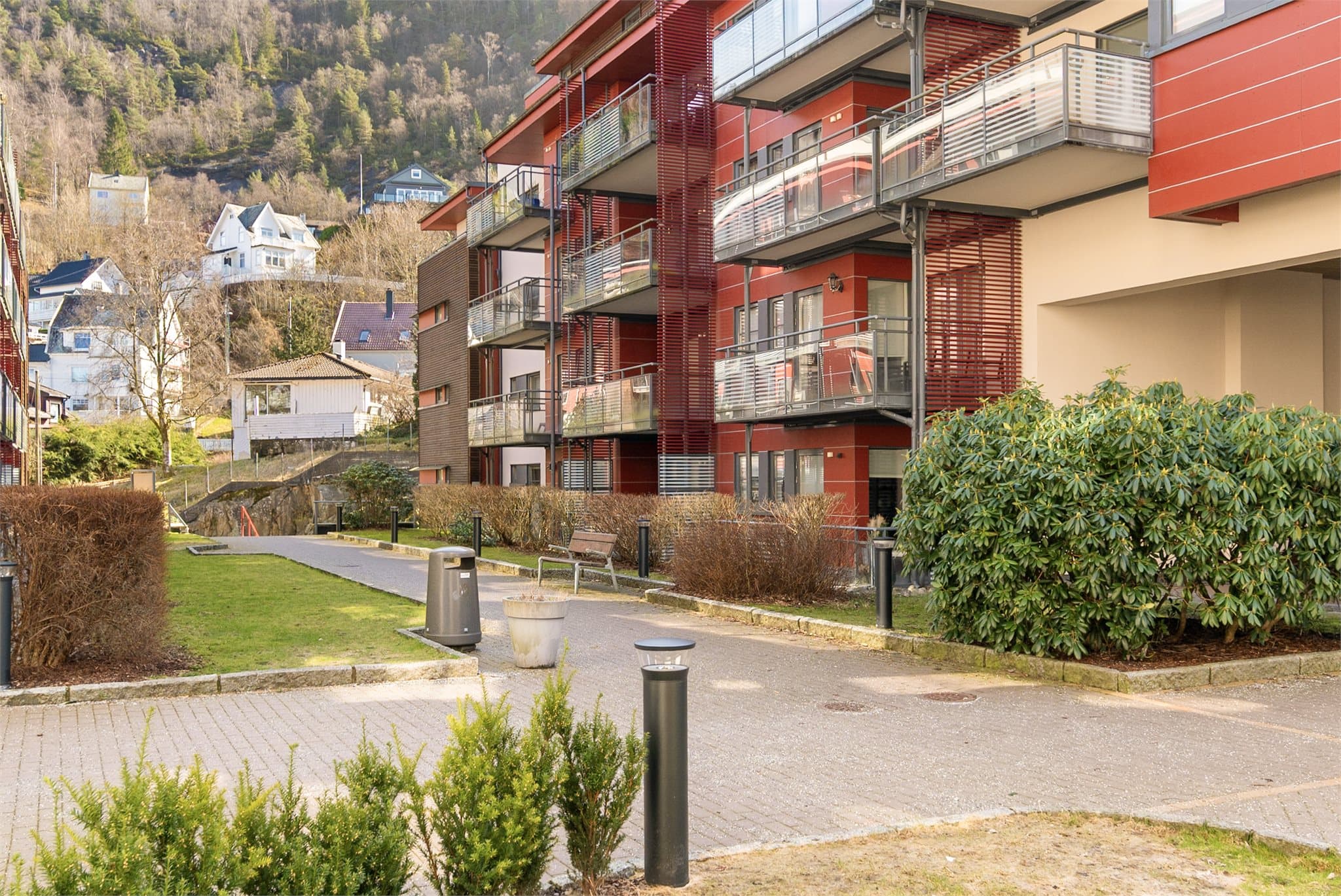 - Her bosetter du deg i et attraktivt område, i et borettslag med fornuftig økonomi og høy trivselsfaktor -