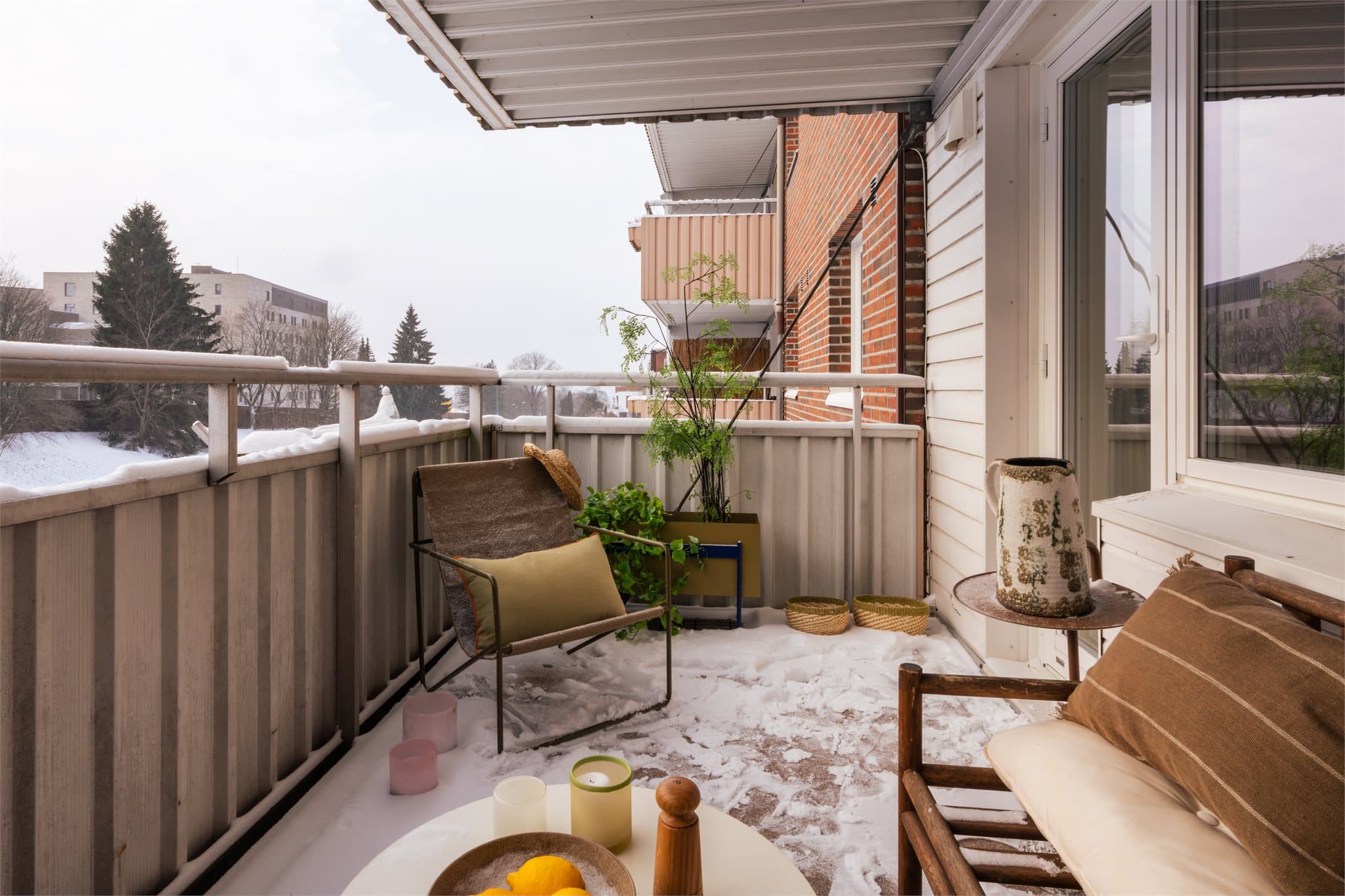 Selger opplyser om gode solforhold gjennom sommerhalvåret.