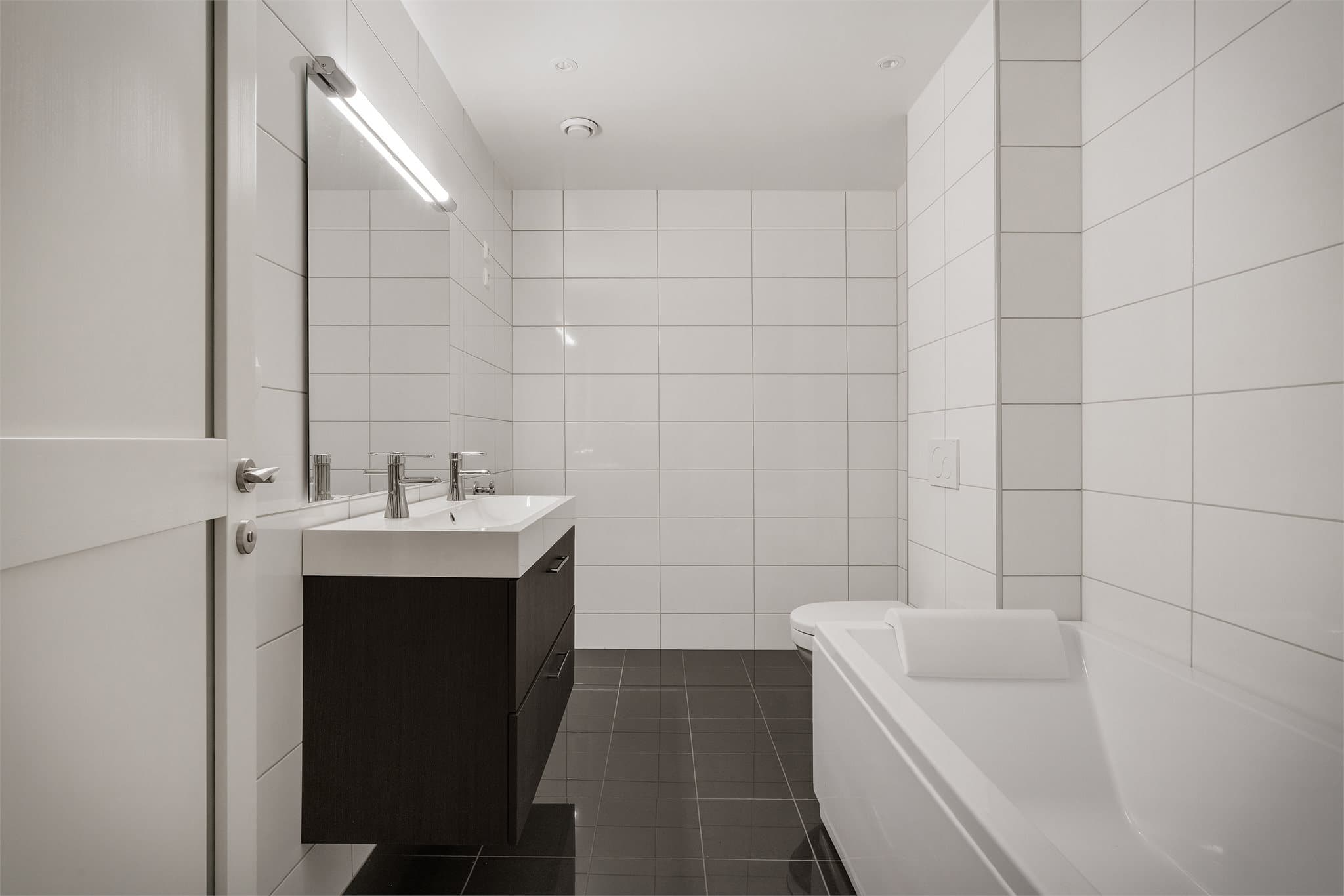 - Badet måler 6,5 m² -