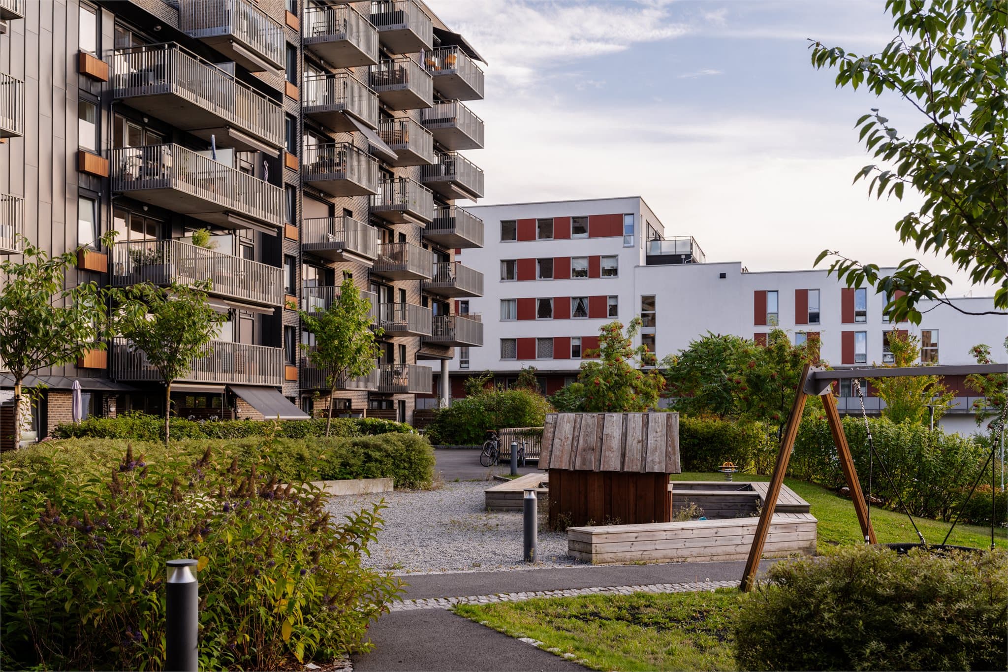 Hyggelige fellesområder for både store og små beboere.