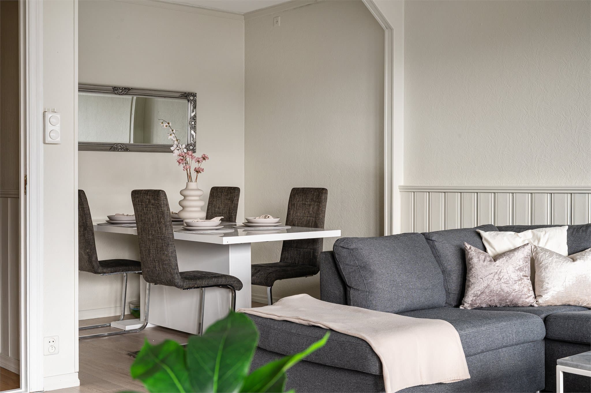 - Koselig med innhukk til spisestue -