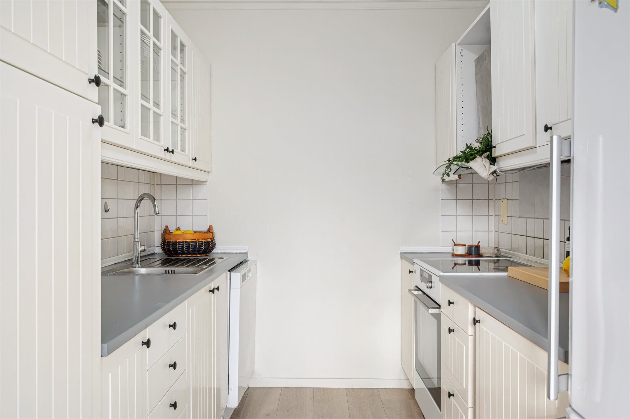 - Godt med skap- og benkplass gjør matlagingen til en drøm -