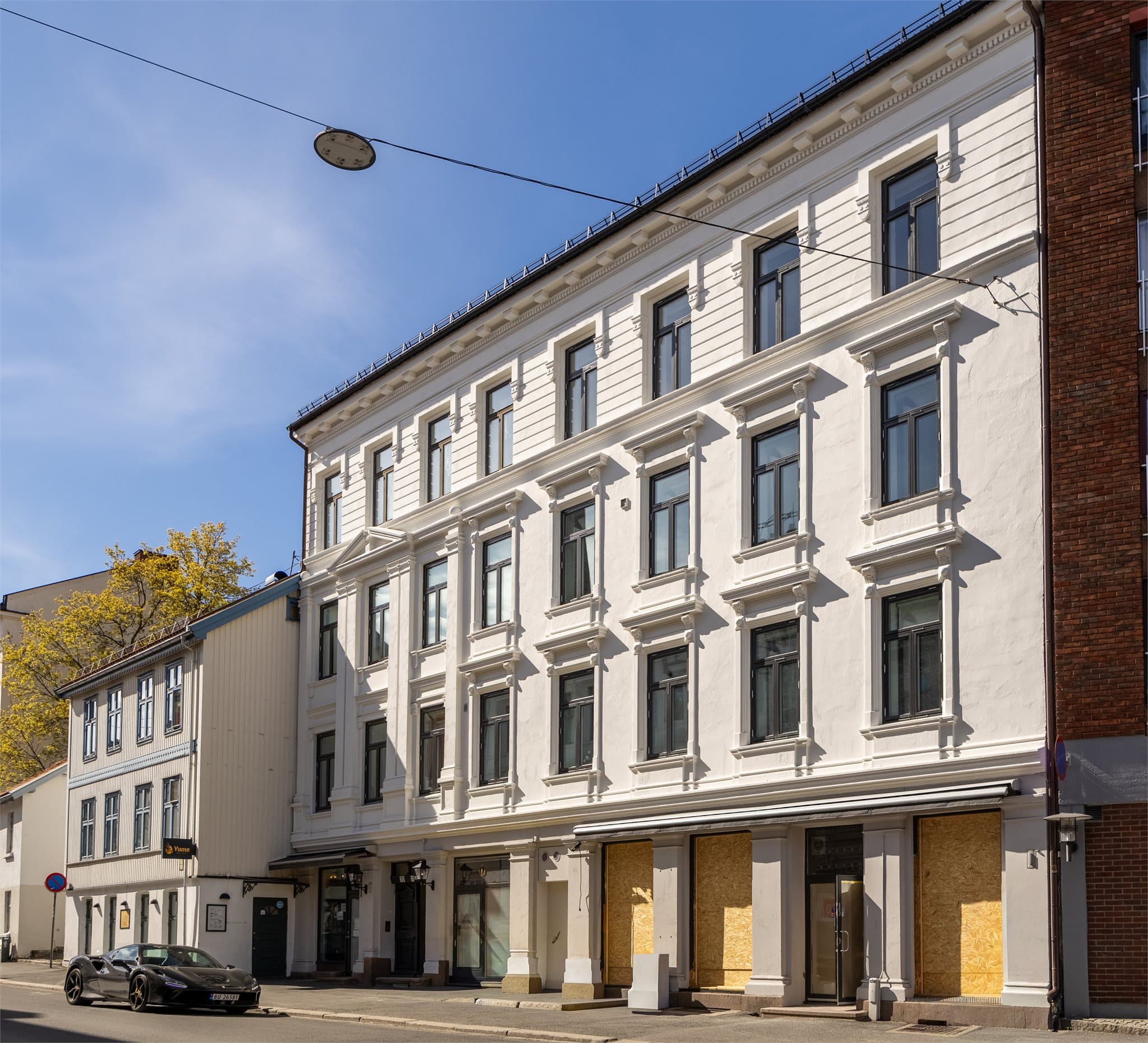 Eiendommen har en meget etterspurt adresse i en flott, klassisk Frognergård.