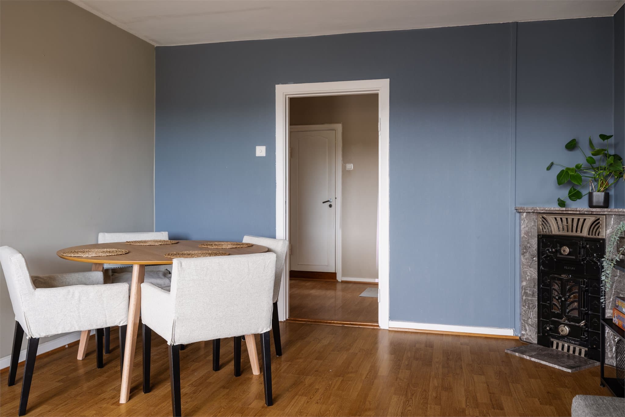 I tillegg til gode oppbevaringmuligheter inne i leiligheten, disponeres hele 3 boder med et samlet gulvareal på hele 17,3m²!