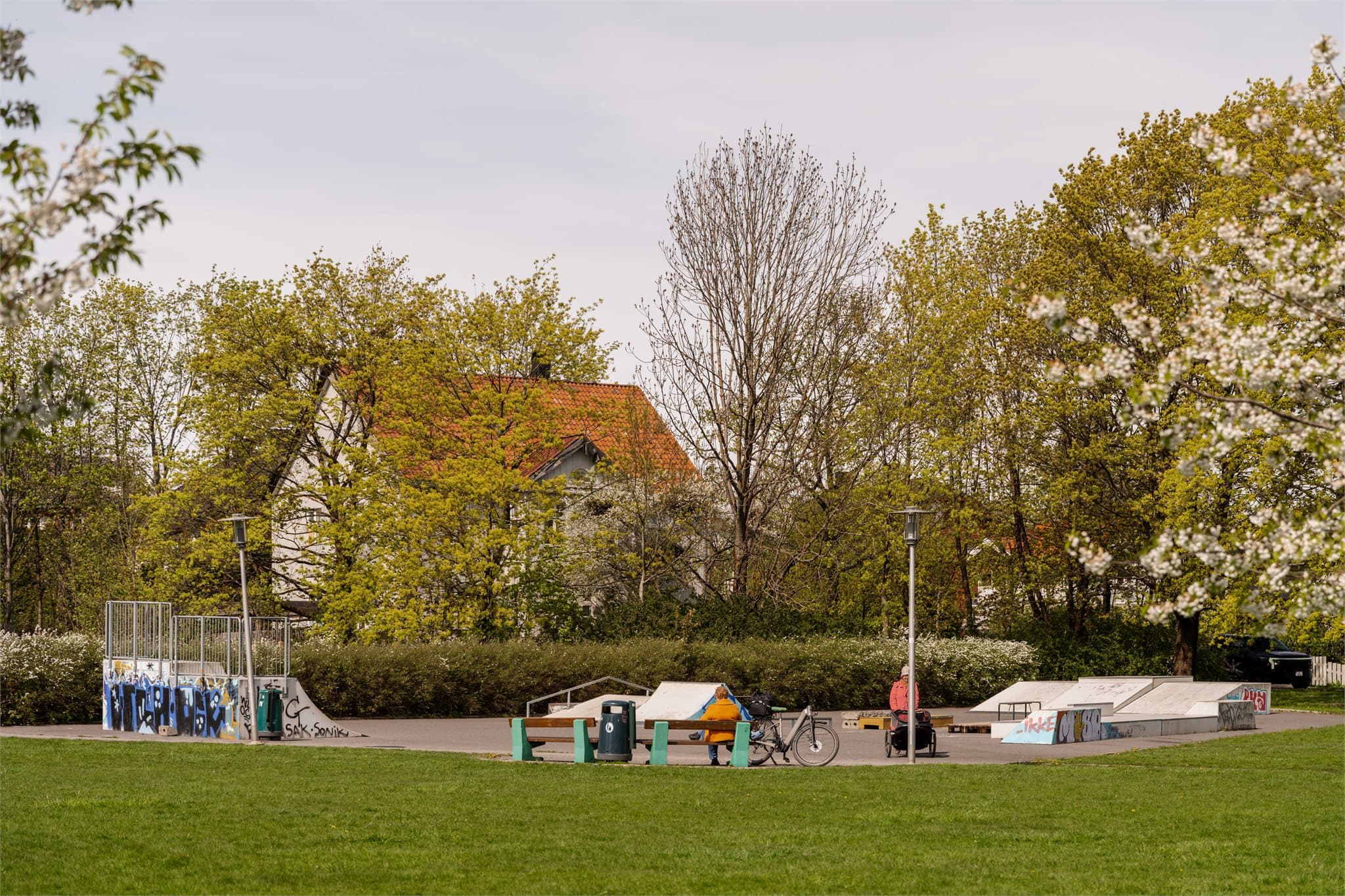 Teisen skatepark og Youngslunden er fine samlingspunkter for aktivitet.