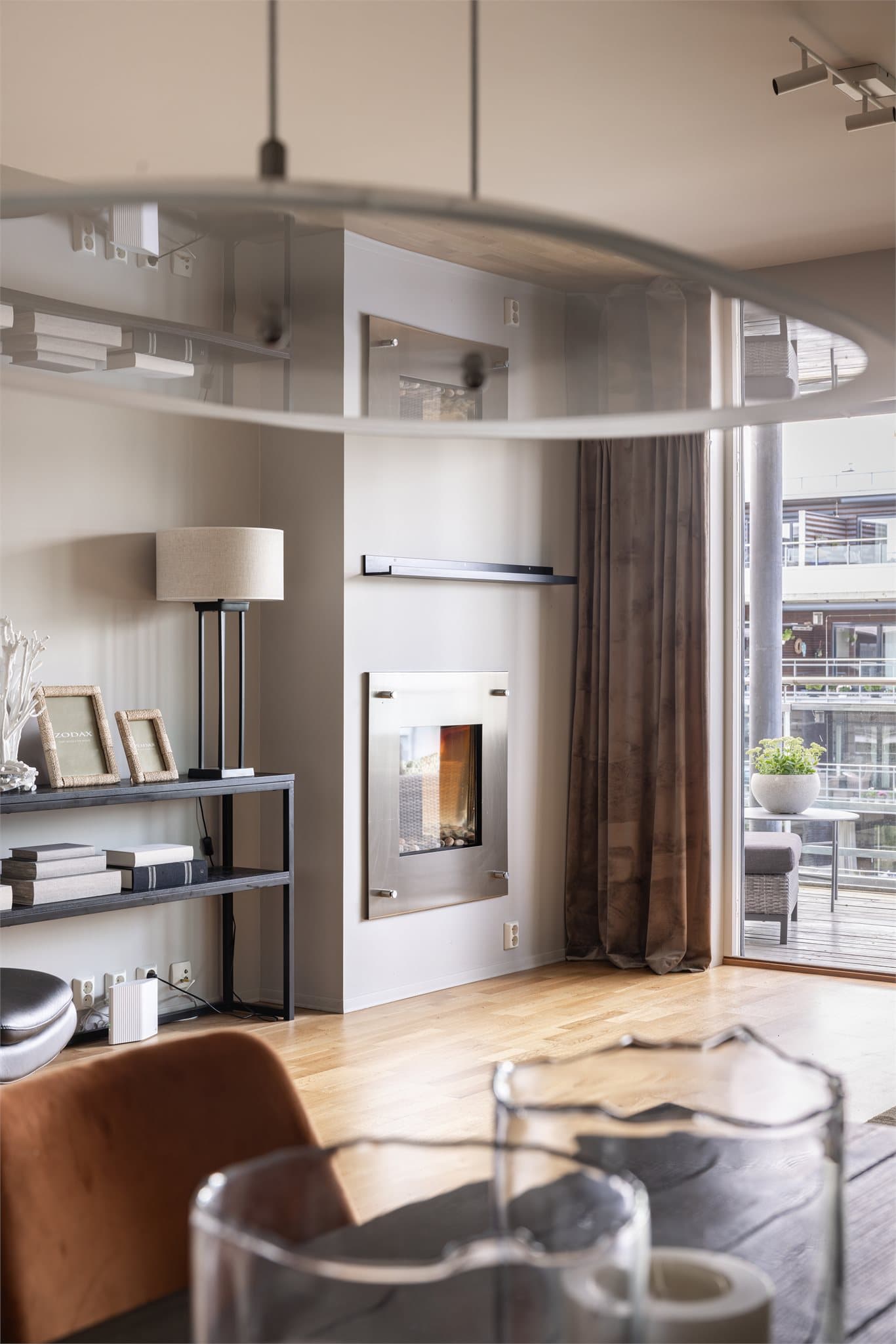 En sjarmerende gasspeis tilfører både varme og hygge på kjølige høst- og vinterdager.