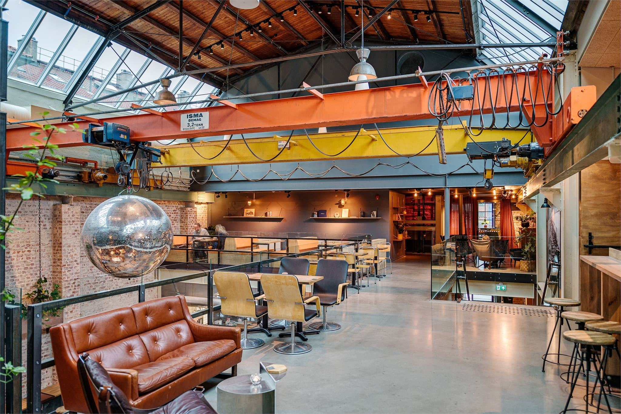 Kulturhuset Carls tilbyr servering og arrangementer i historiske fabrikklokaler.