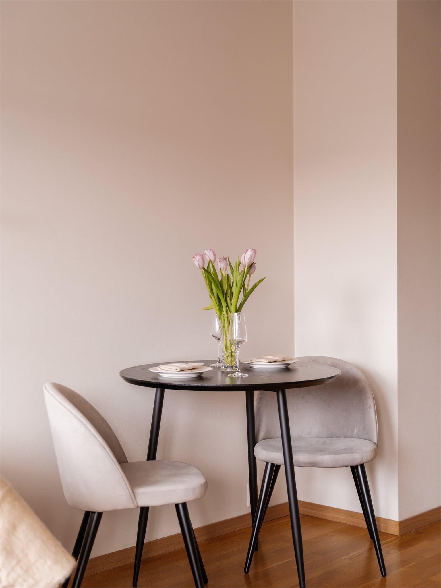 Hvem er den første du inviterer på middag her?