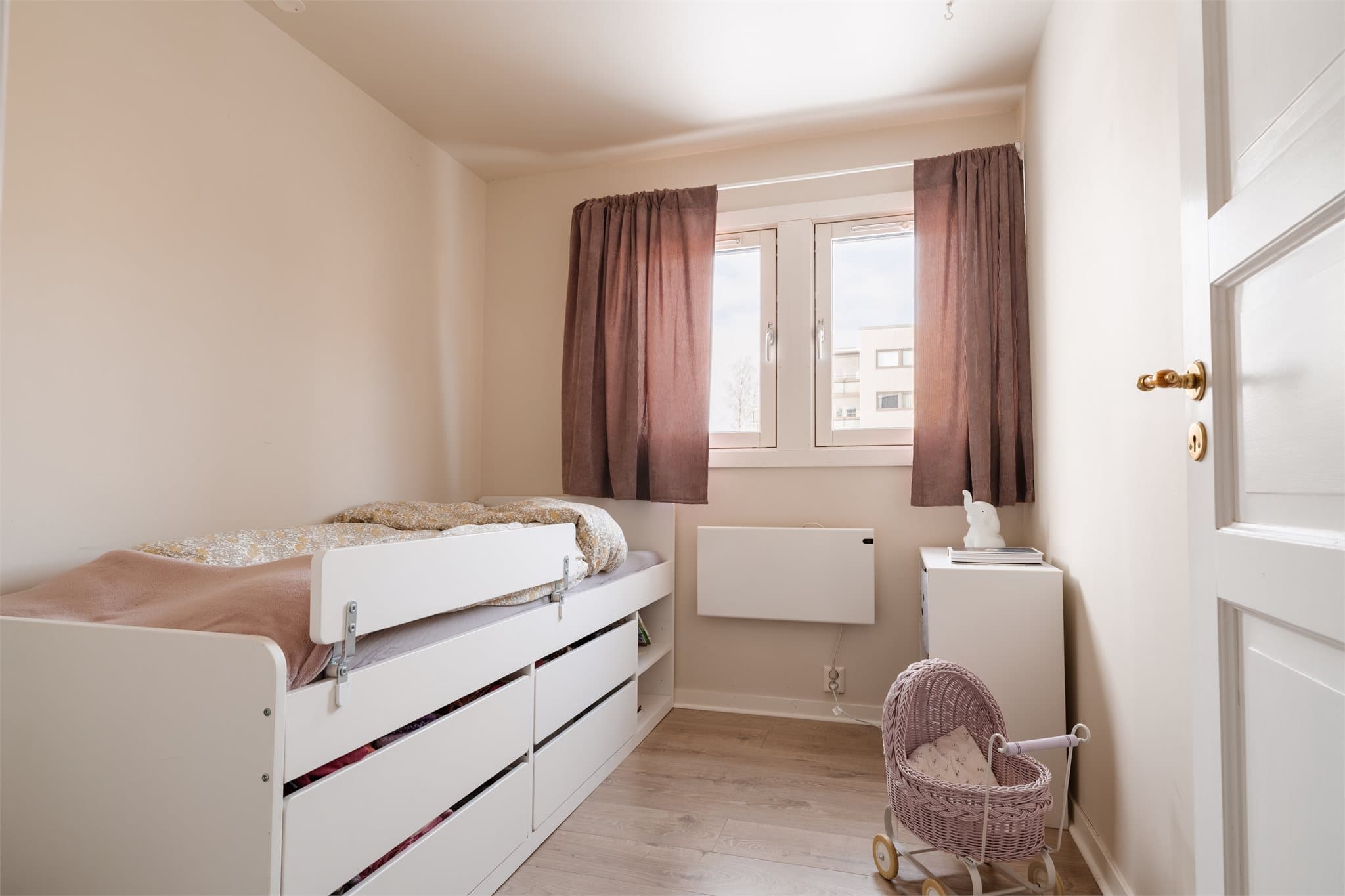 Det andre soverommet er av god størrelse.