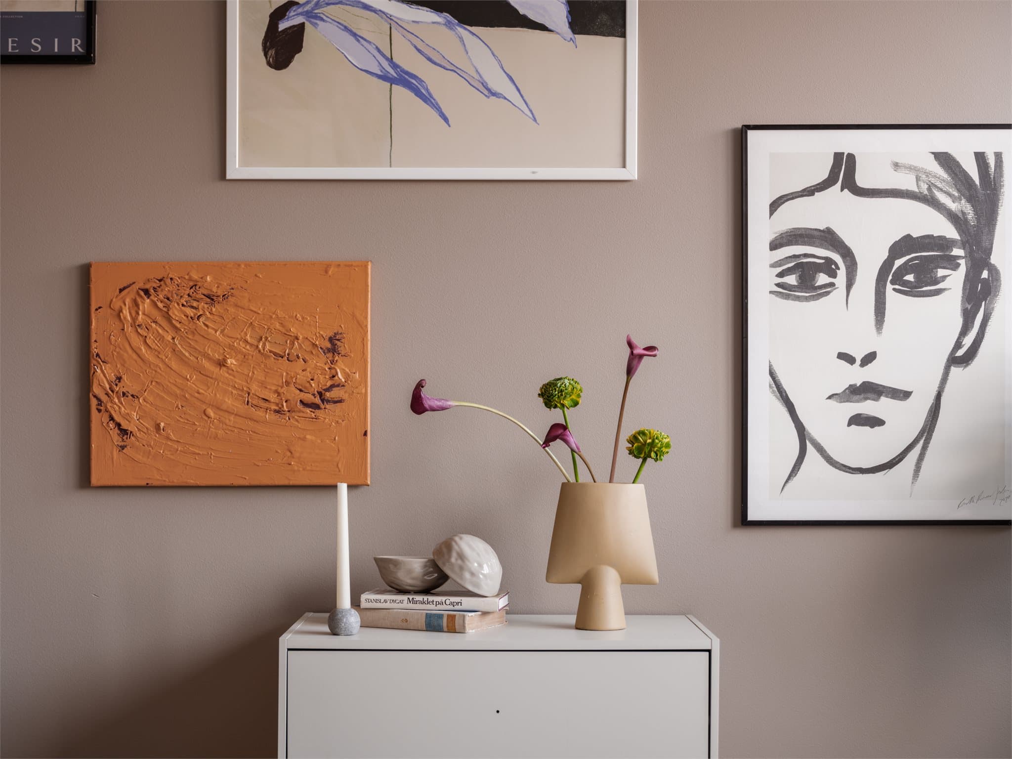 Detaljer fra soverommet.