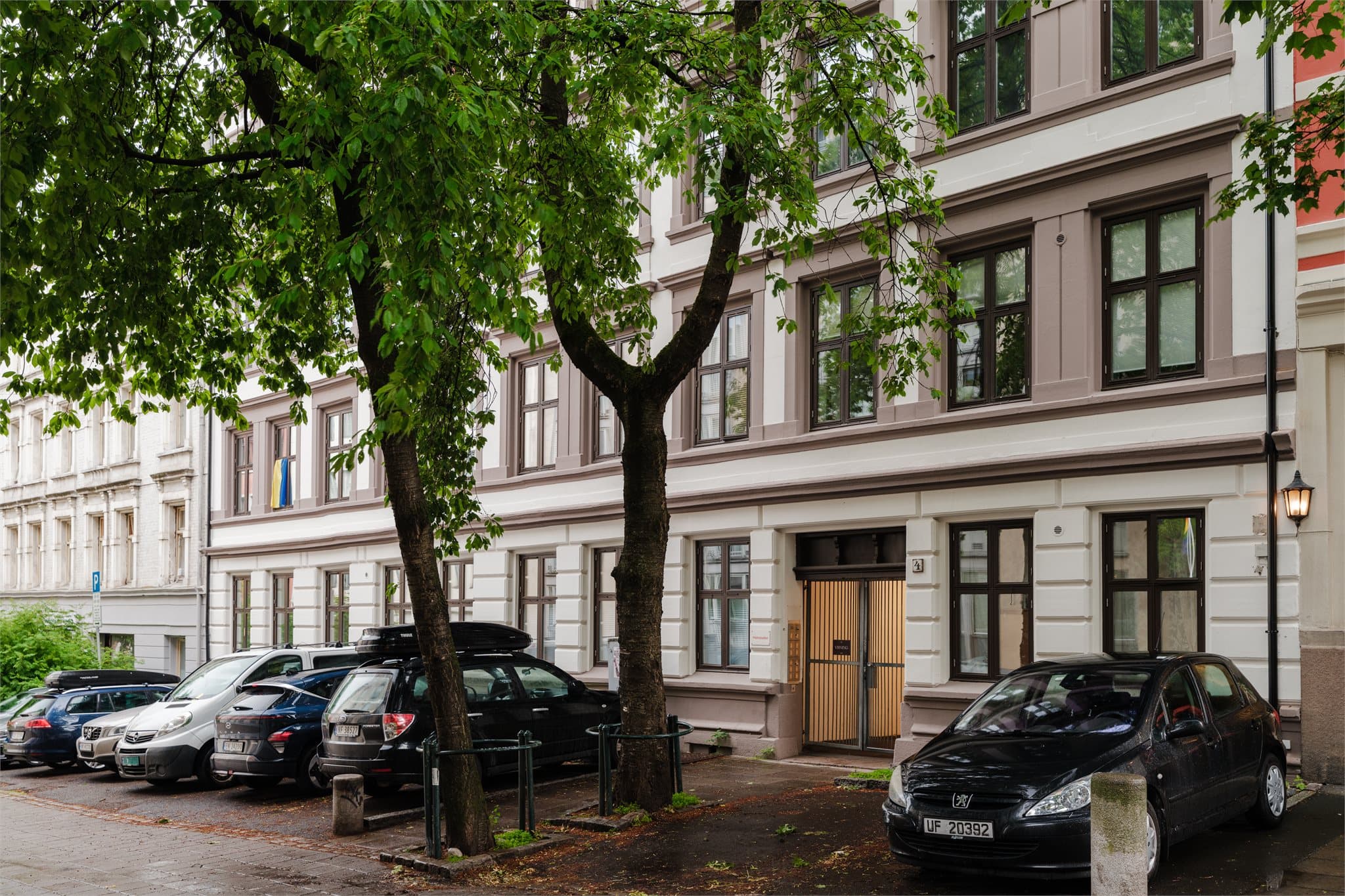 Leiligheten ligger midt i smørøyet på Fredensborg i et veletablert boligområde.