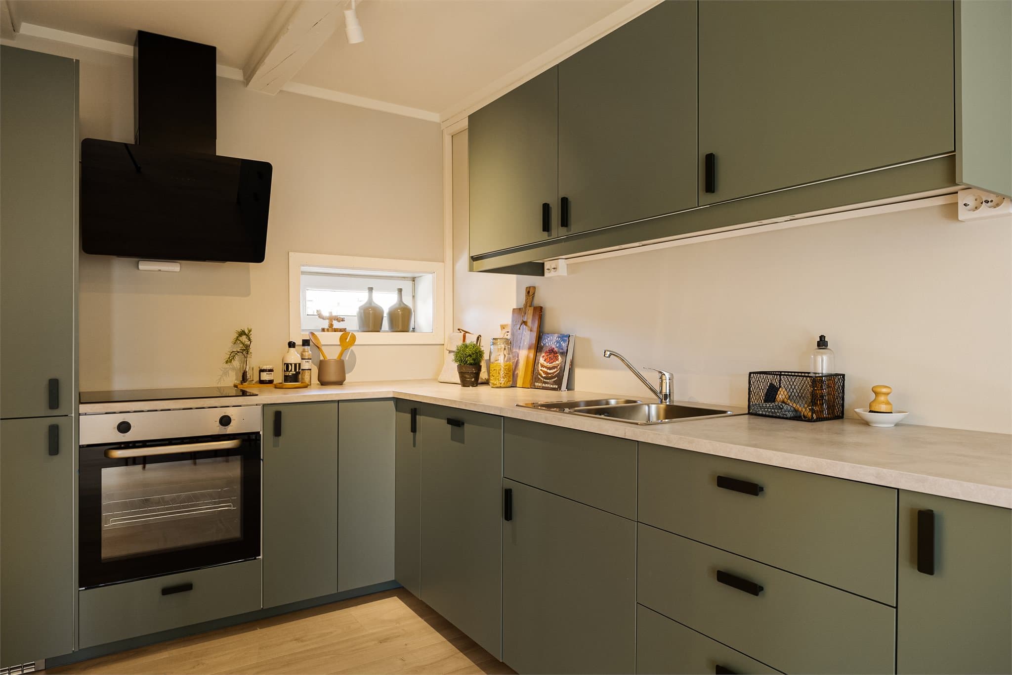 Kjøkkenet er nytt og har innredning fra Ikea.