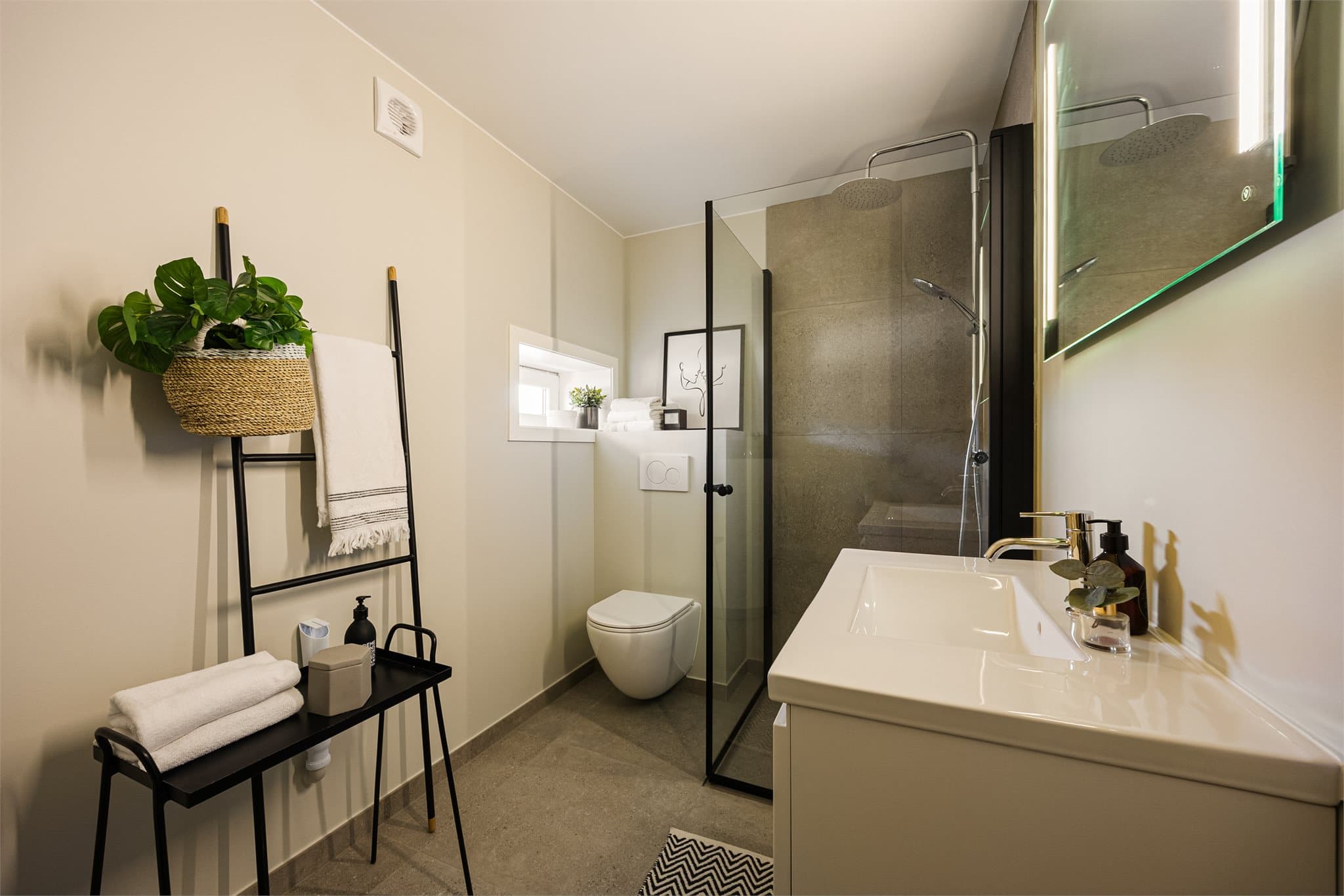 Det er opplegg for vaskemaskin.