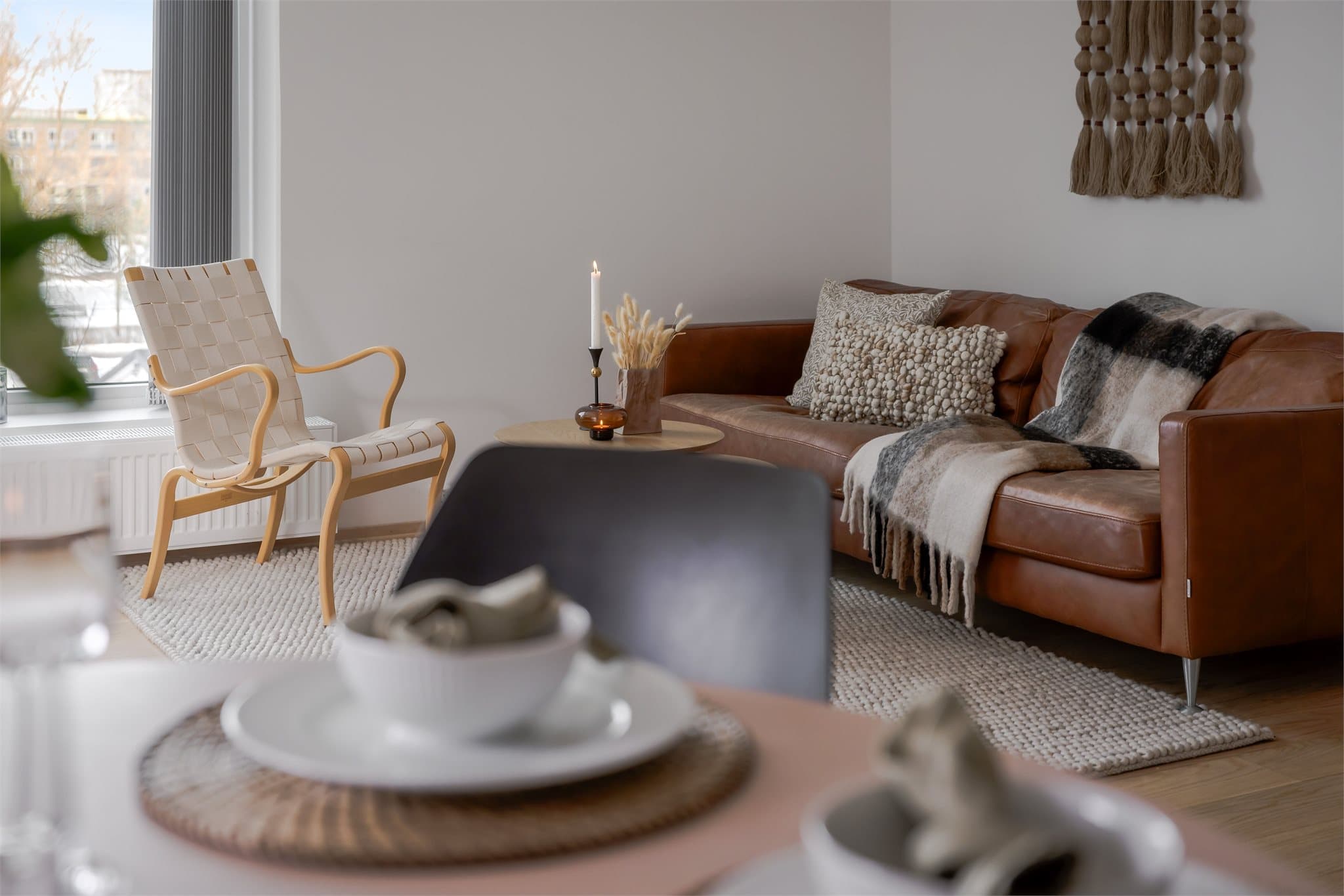 Boligen er utstyrt med fjernvarme og balansert ventilasjon.