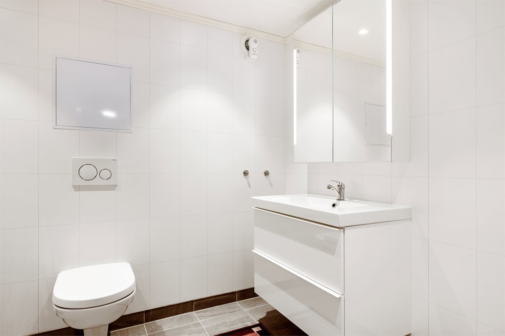 Badet i kjelleren ble totalrenovert i januar 2019.