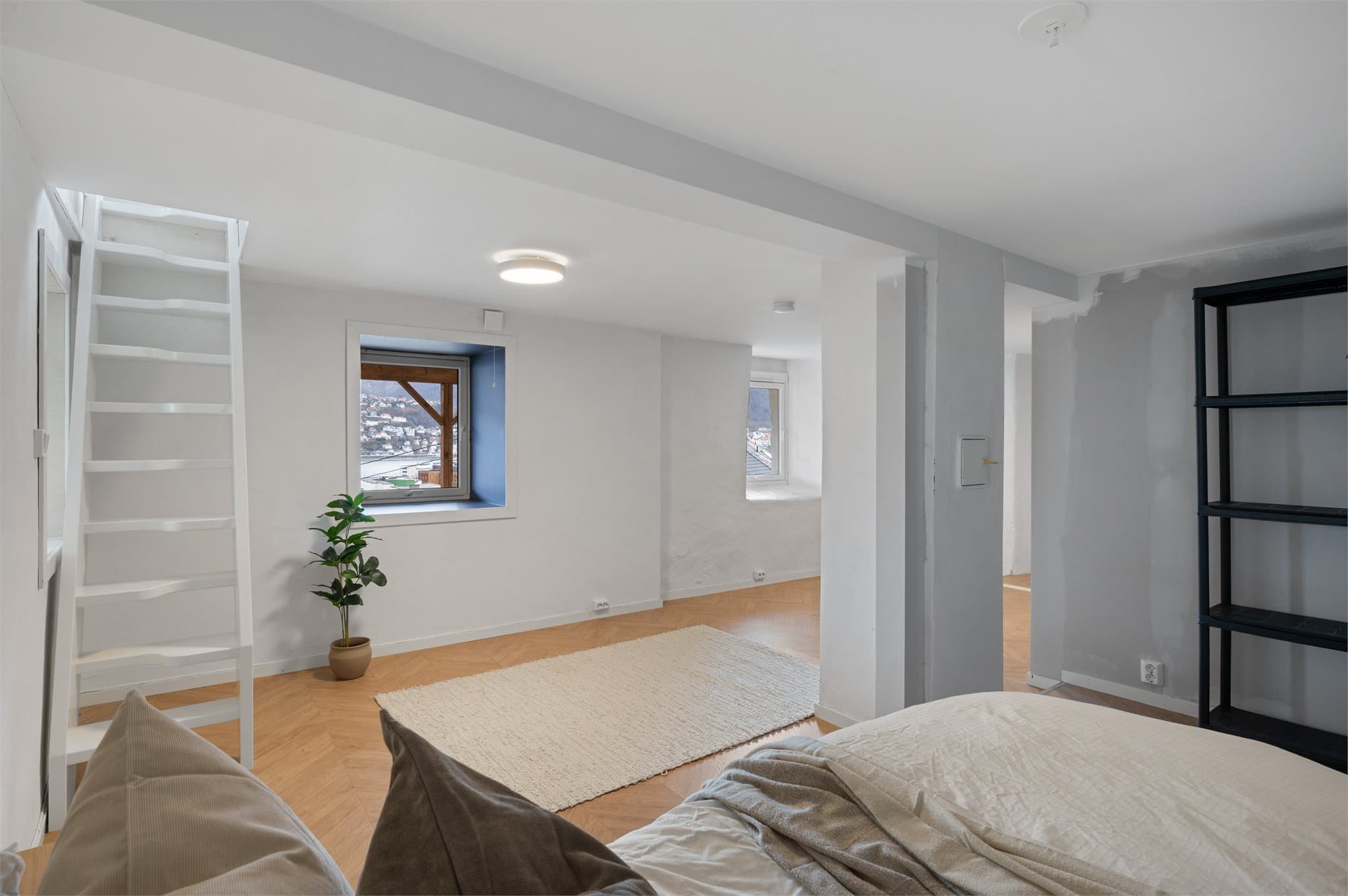 - Rommet passer perfekt som kjellerstue for familien -