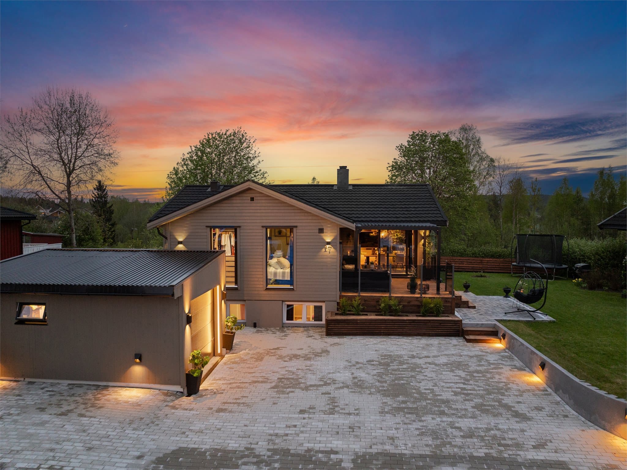 Dette er en lekker enebolig på Frogner med moderne løsninger og flotte utearealer.