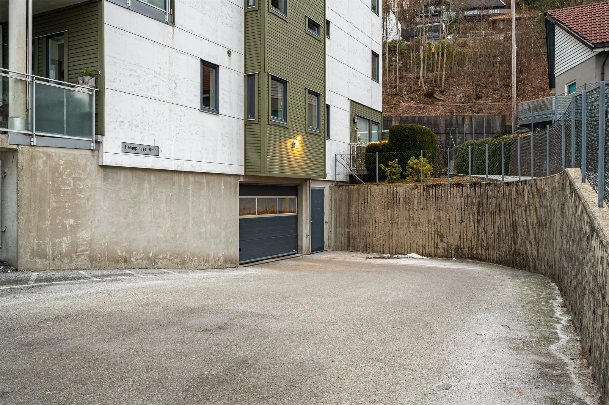 - Medfølgende garasjeplass med mulighet for elbil-lader -