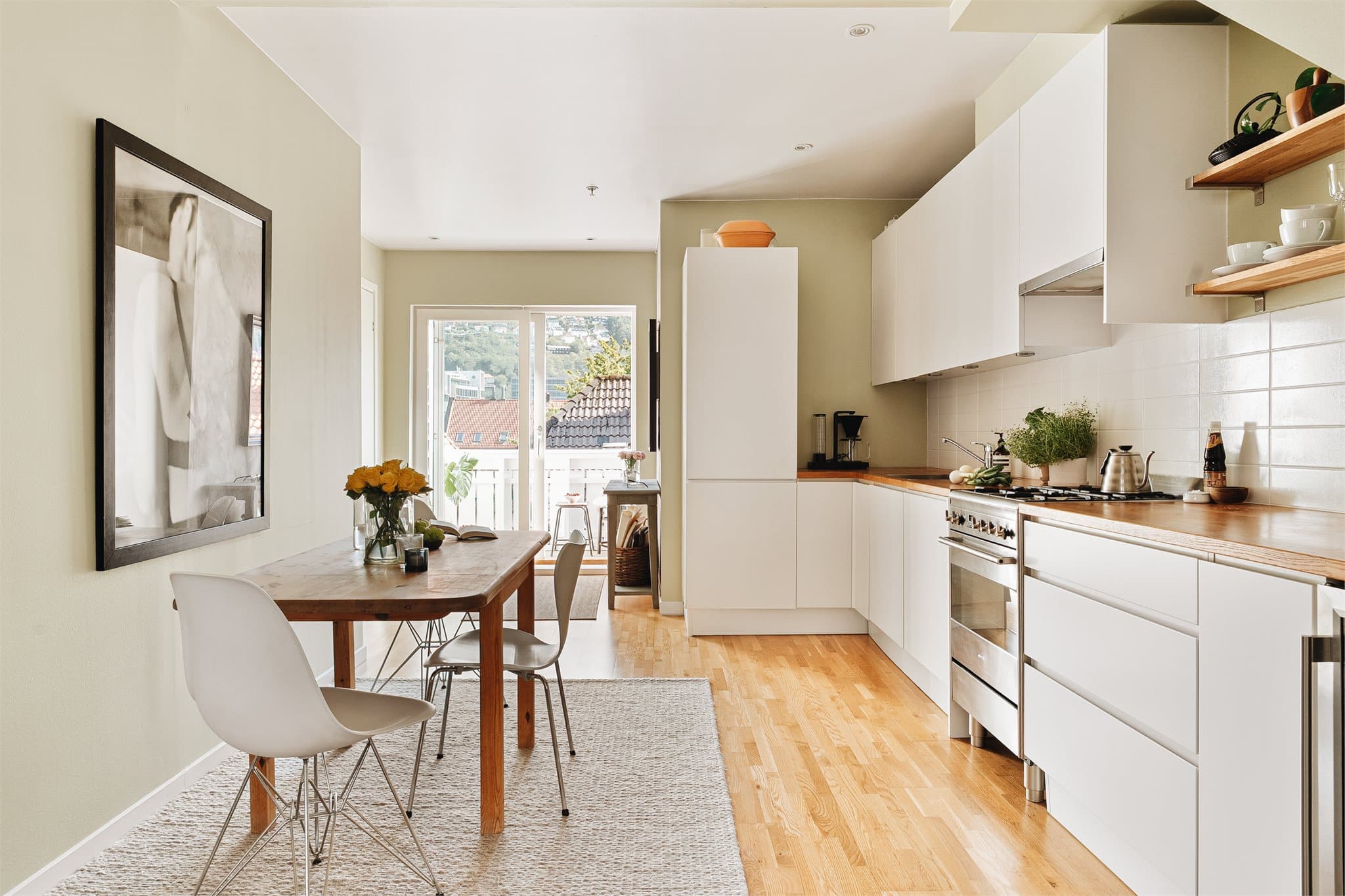 Balkongdørene bidrar til rikelig med lysinnslipp