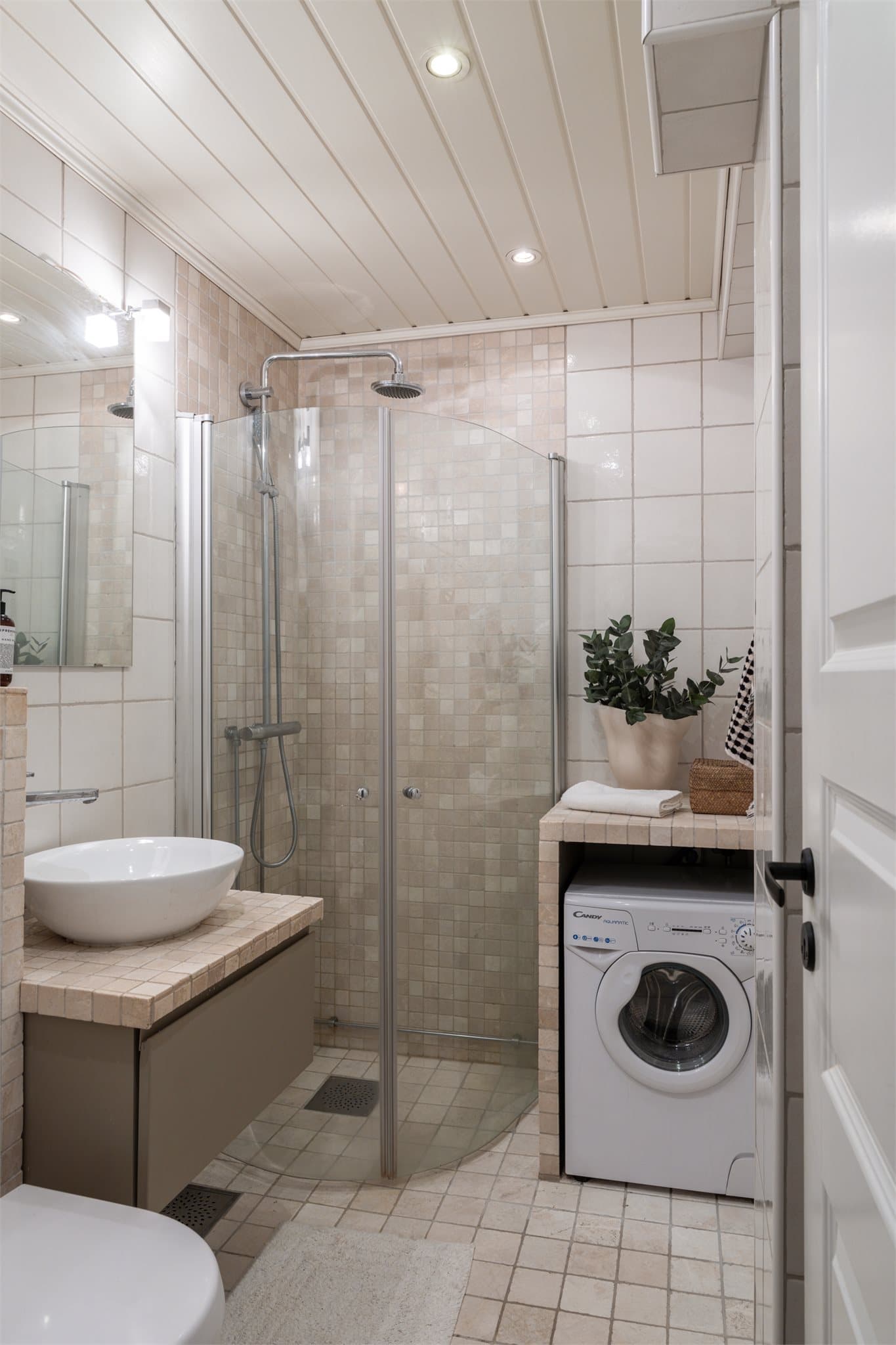 Det er opplegg for vaskemaskin.