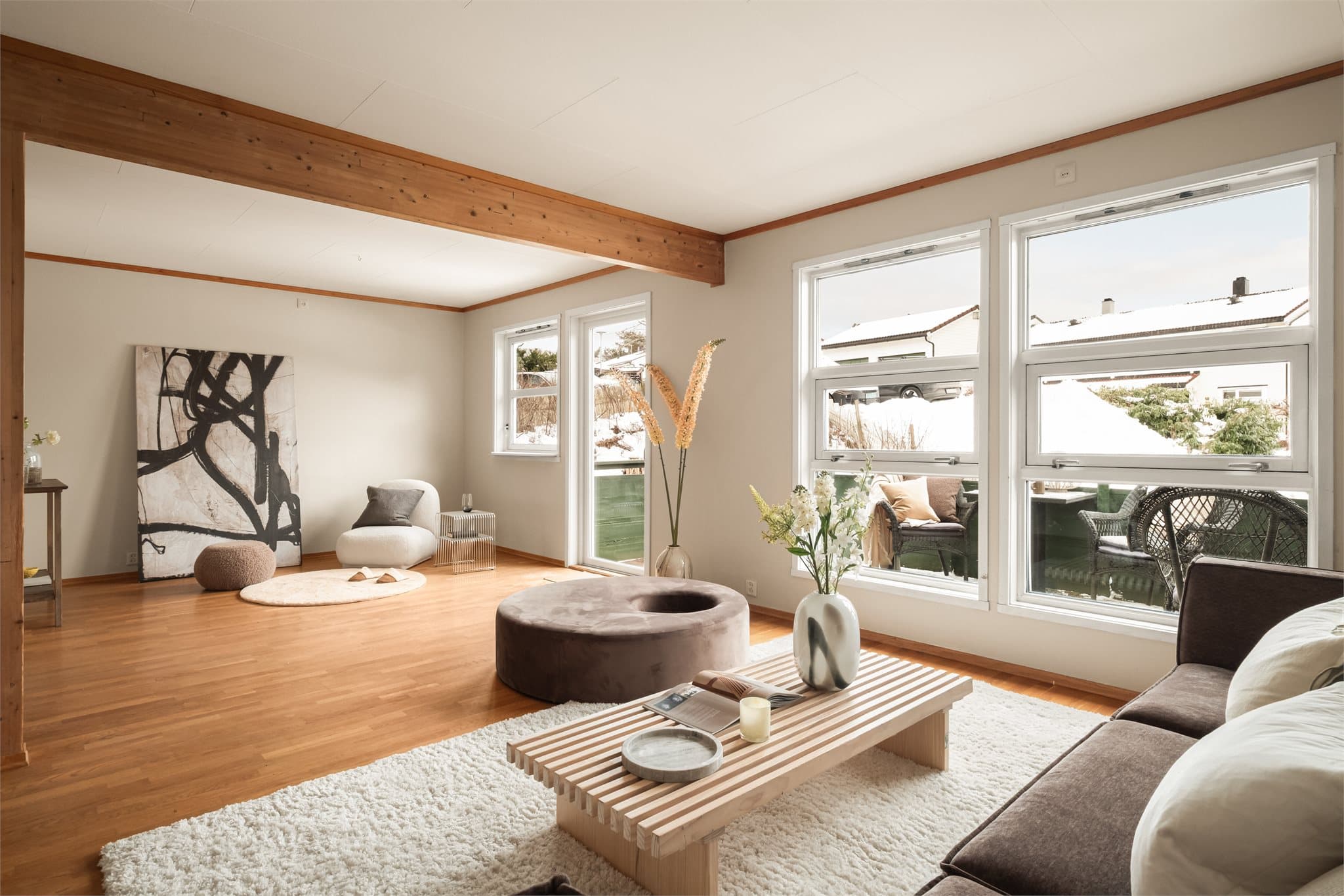 - Her bosetter du deg i en familievennlig bolig, beliggende i et ettertraktet felt med godt naboskap -