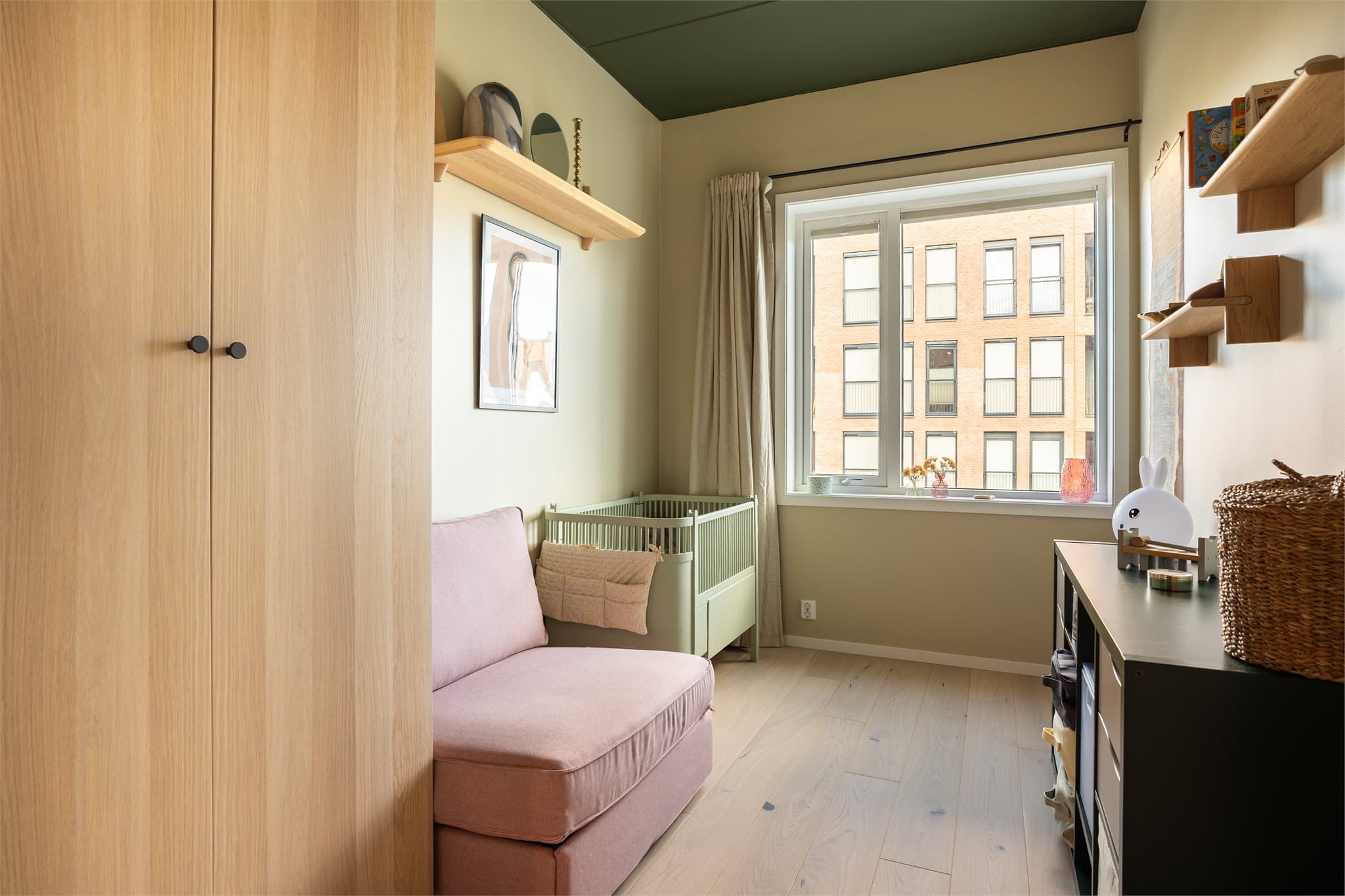 Her får minstemann i familien sin egen oase hvor fantasien får fritt spillerom.