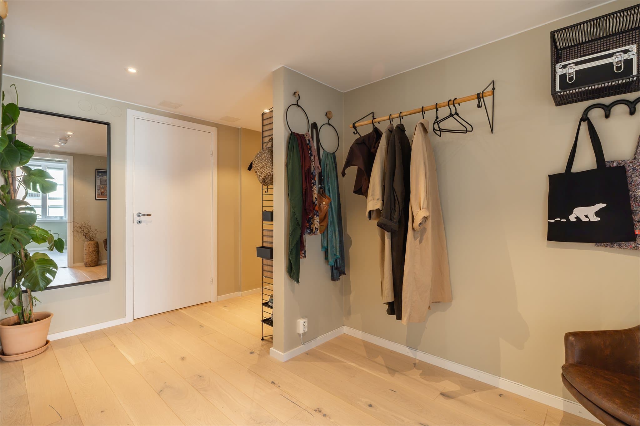 Et romslig og innbydende hjem med høy standard.