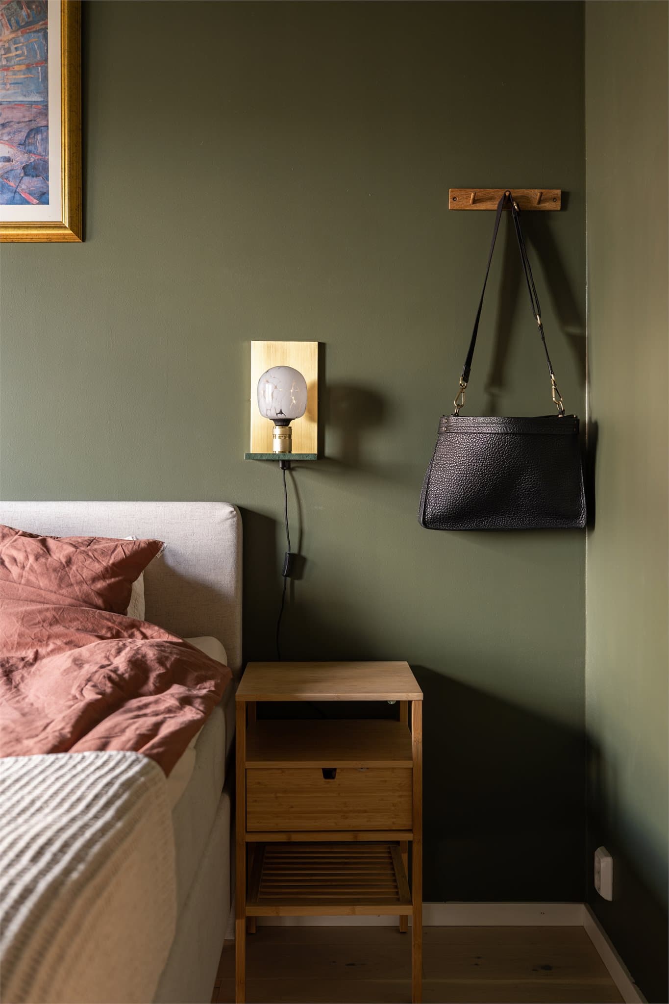 Detaljer fra hovedsoverommet.