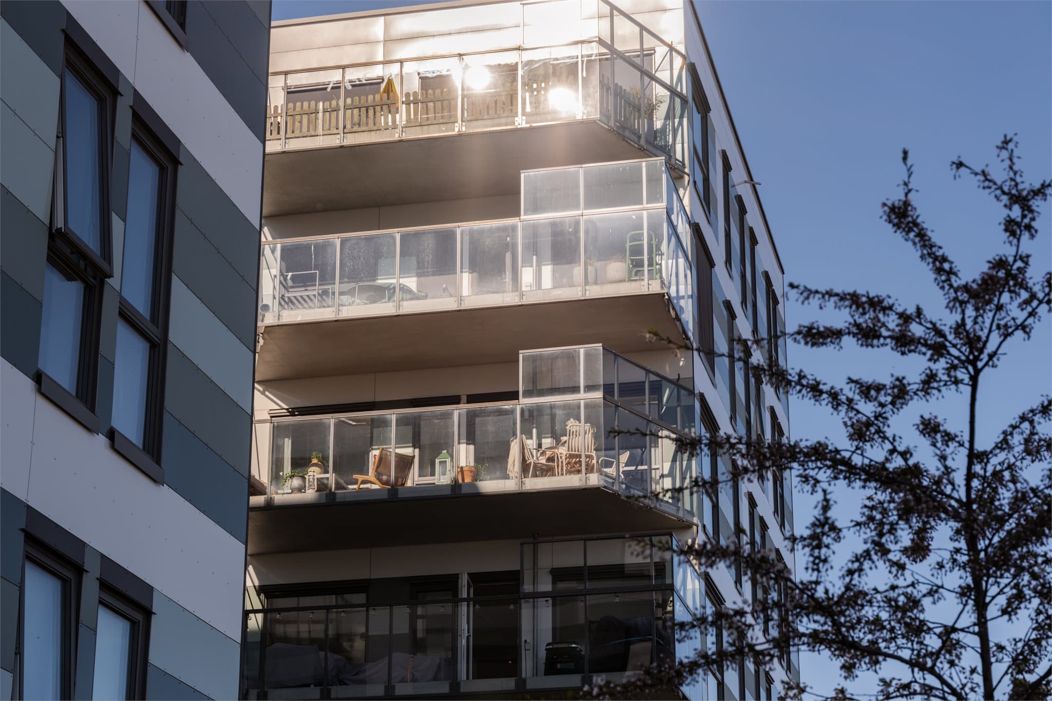 Moderne endeleilighet fra 2019 med høy og fri beliggenhet i 4. etasje.