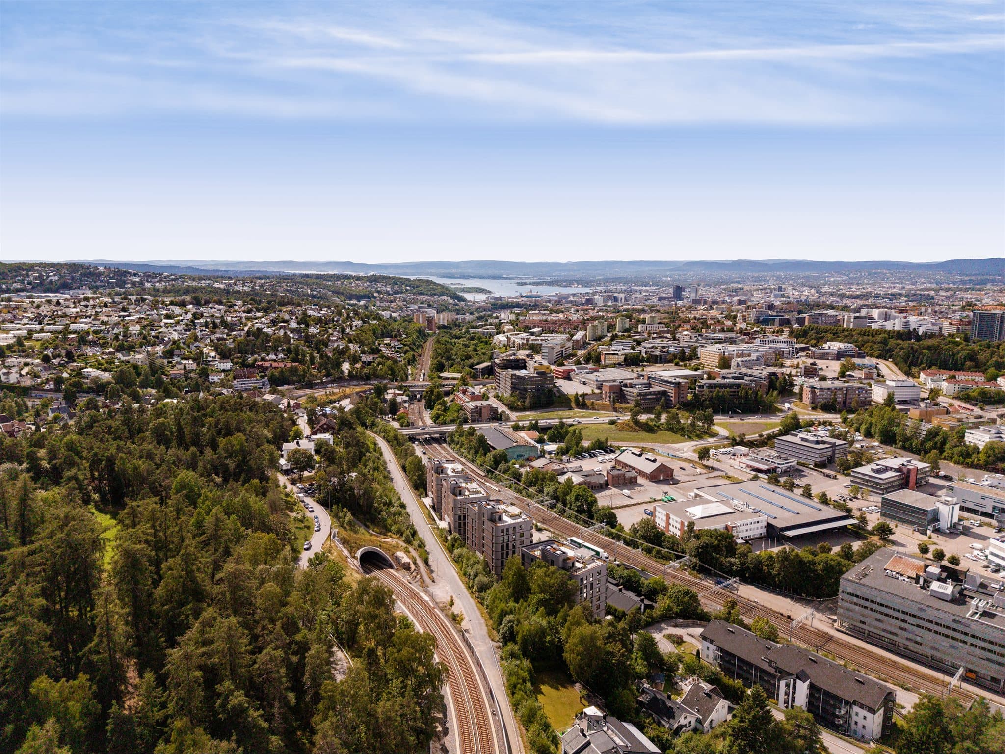 Her bor du med det beste fra to verdener – kort vei til både byliv og flotte rekreasjonsområder.