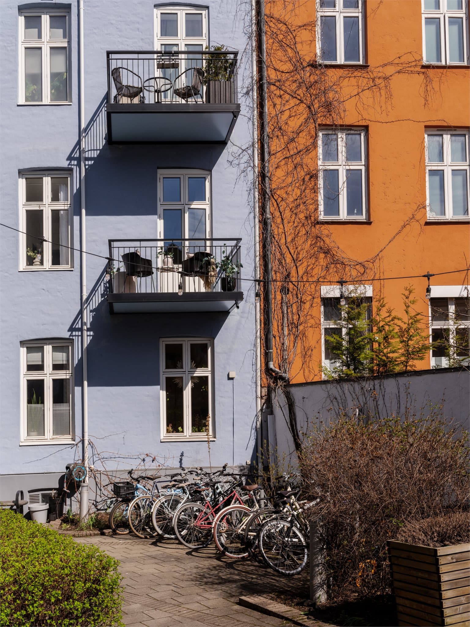 Borettslaget har sykkelparkering i den felles bakgården.