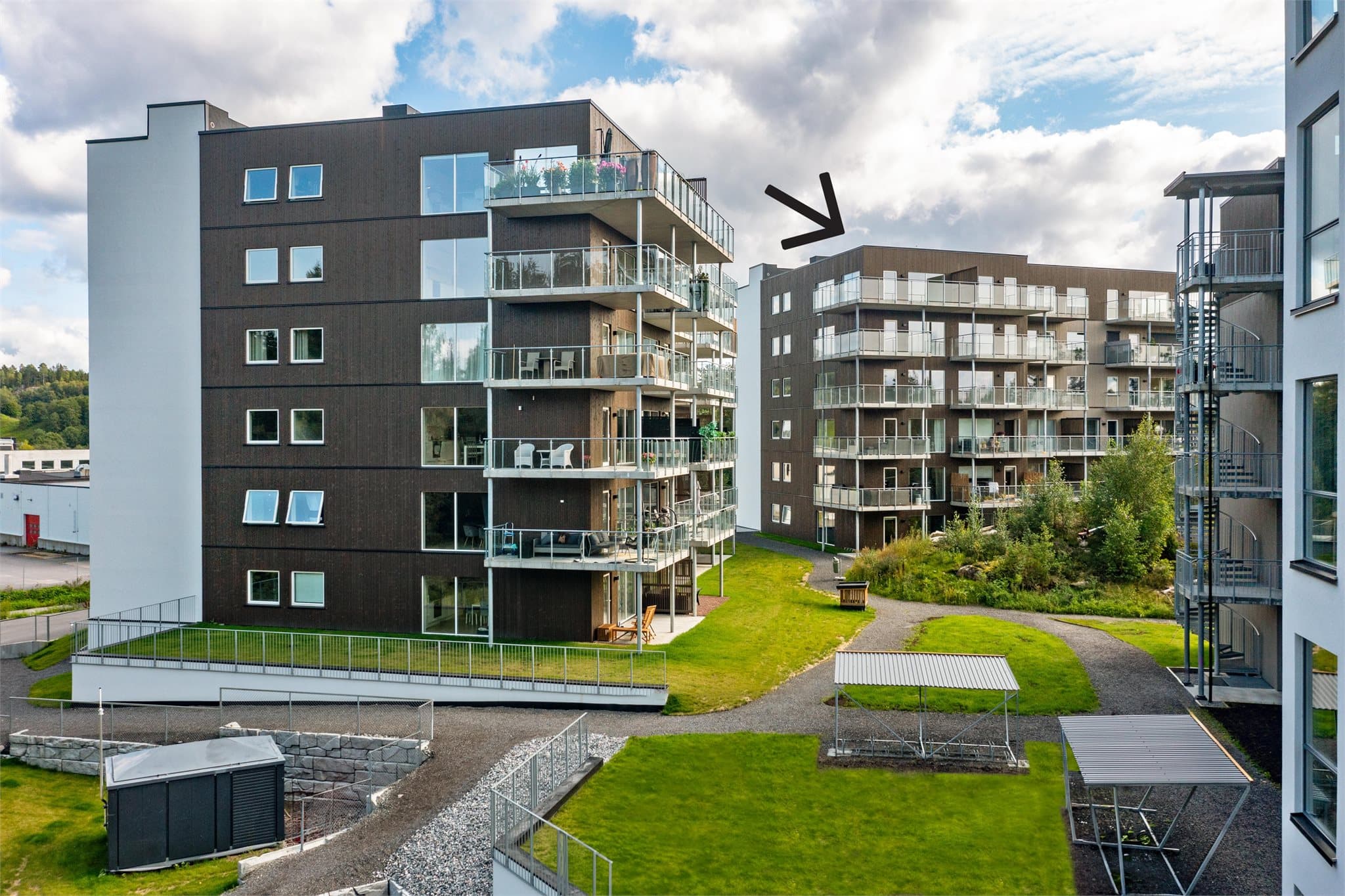 Fasade mot gårdsrom