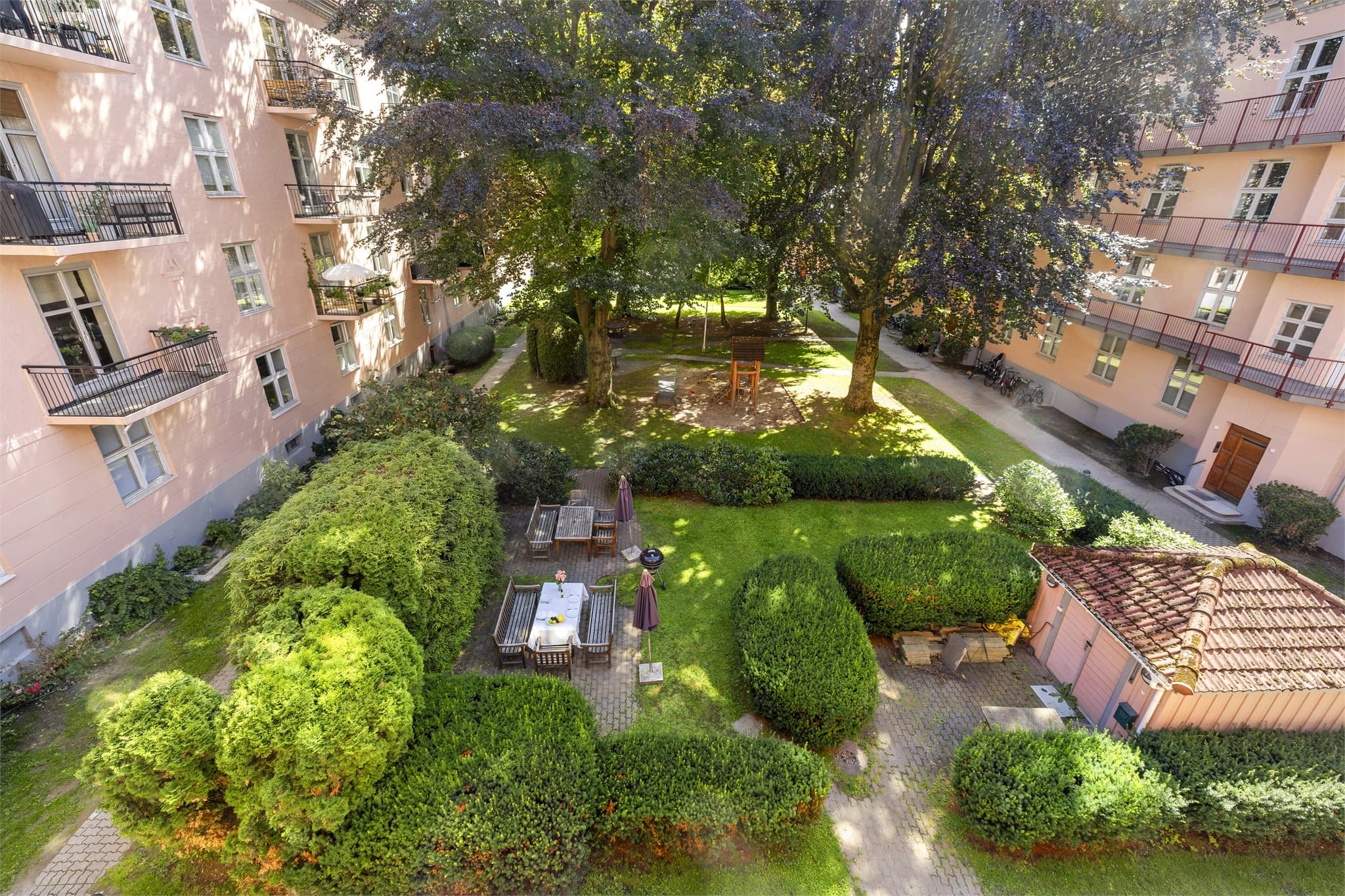 Boligselskapet Solvang Park har et stort og velholdt gårdsrom.