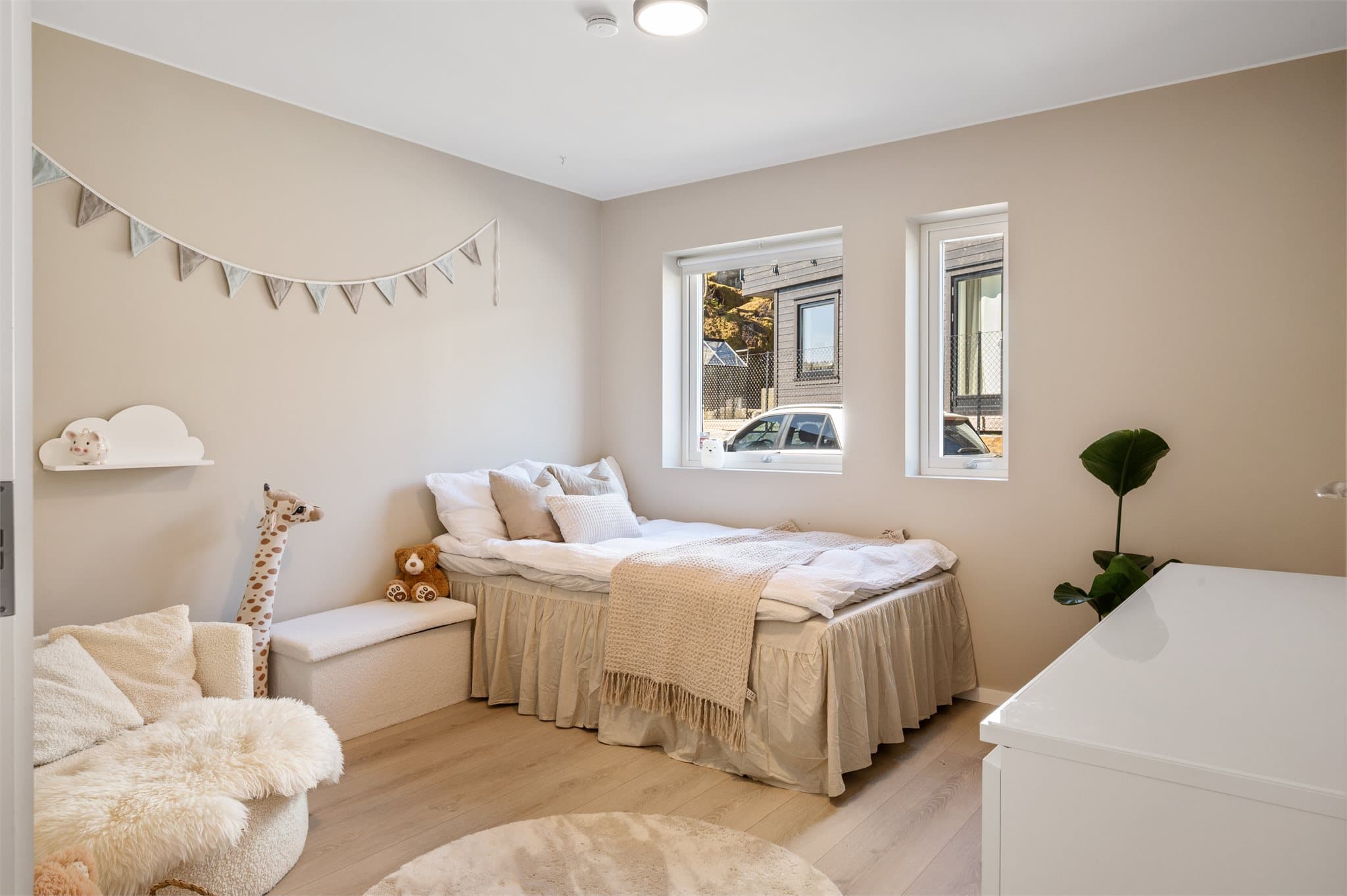 - Perfekt som barne- eller gjesterom -