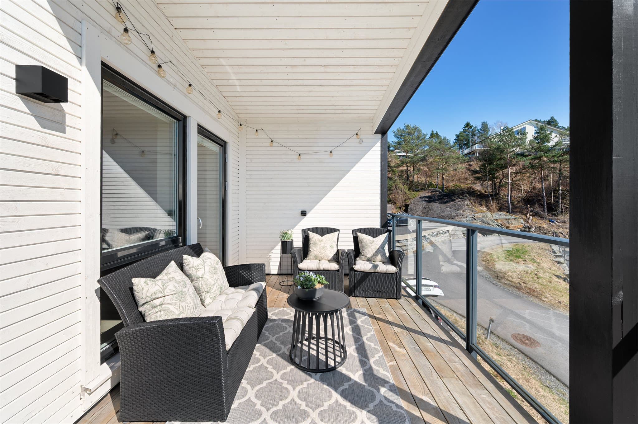 - At terrassen er overbygget gjør bruksmulighetene blir betraktelig mye større! -