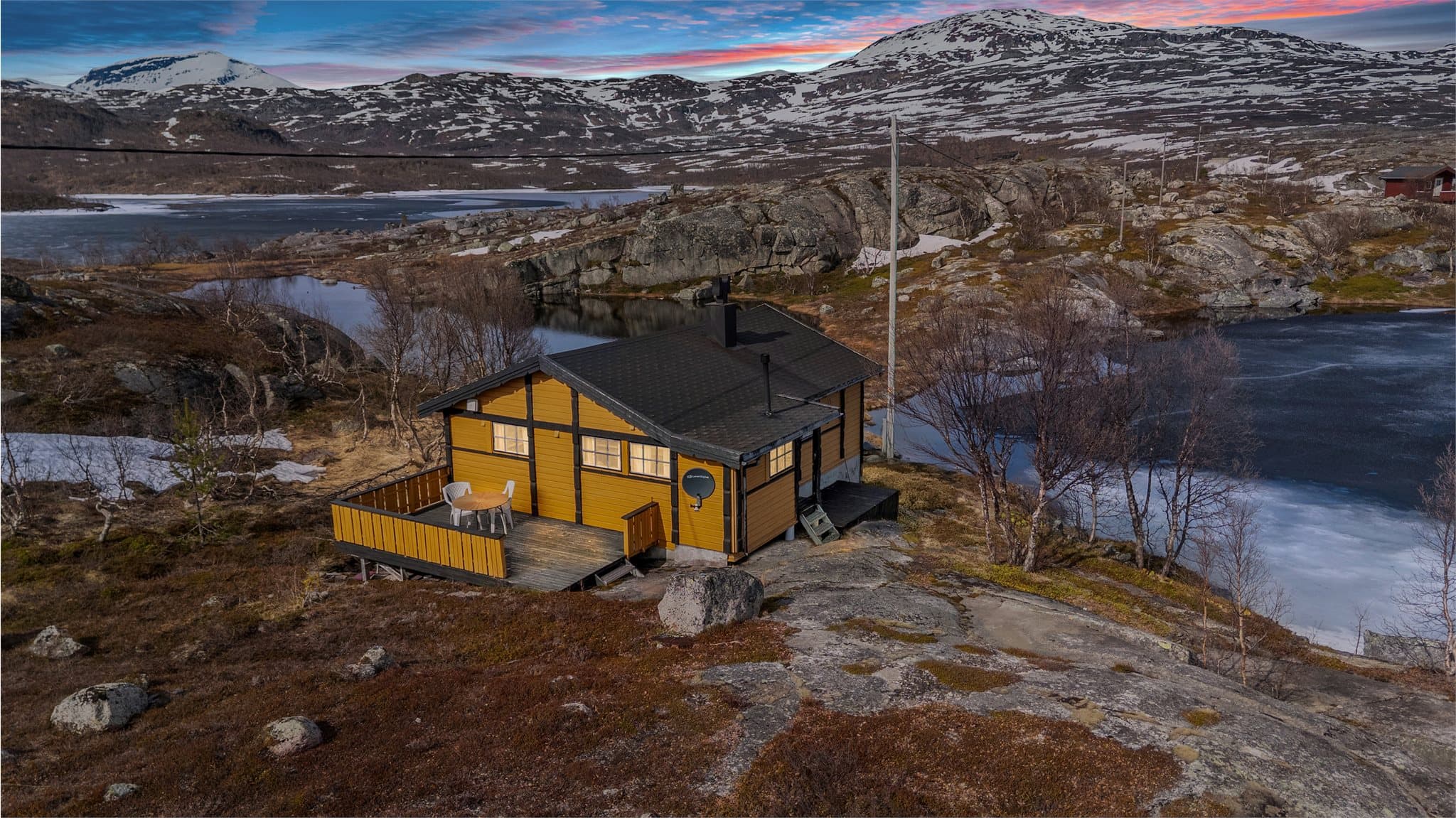 Velkommen til Sirkelvatnet 77 - Foto: Willem Mathlener
