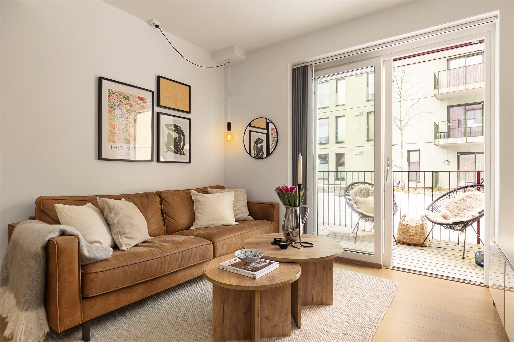 En moderne og attraktiv 2-roms med sentral beliggenhet og kort vei til "alt" man trenger i hverdagen.