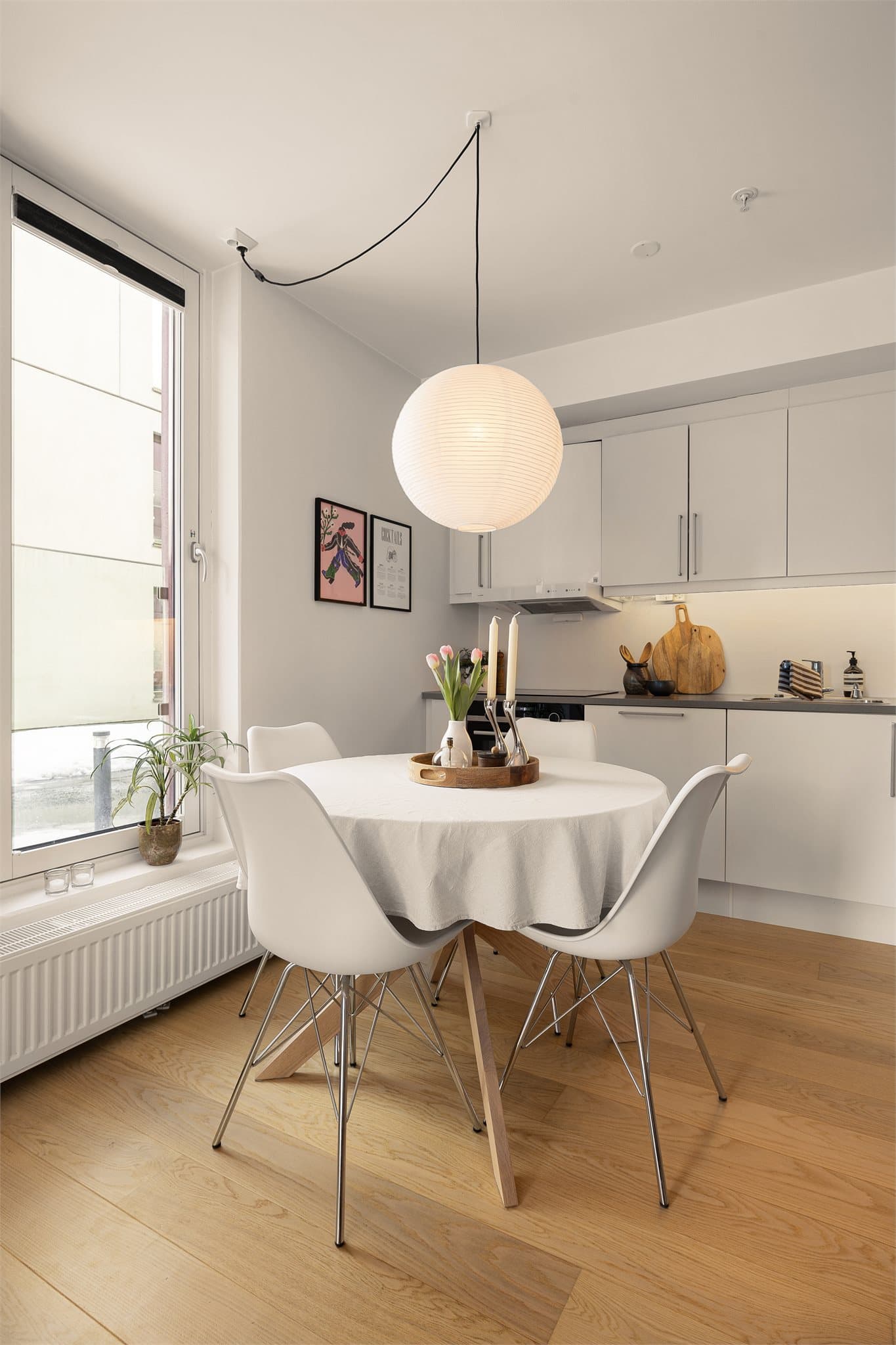 Her får man både fjernvarme, kabel-TV og internett inkludert i felleskostnadene.