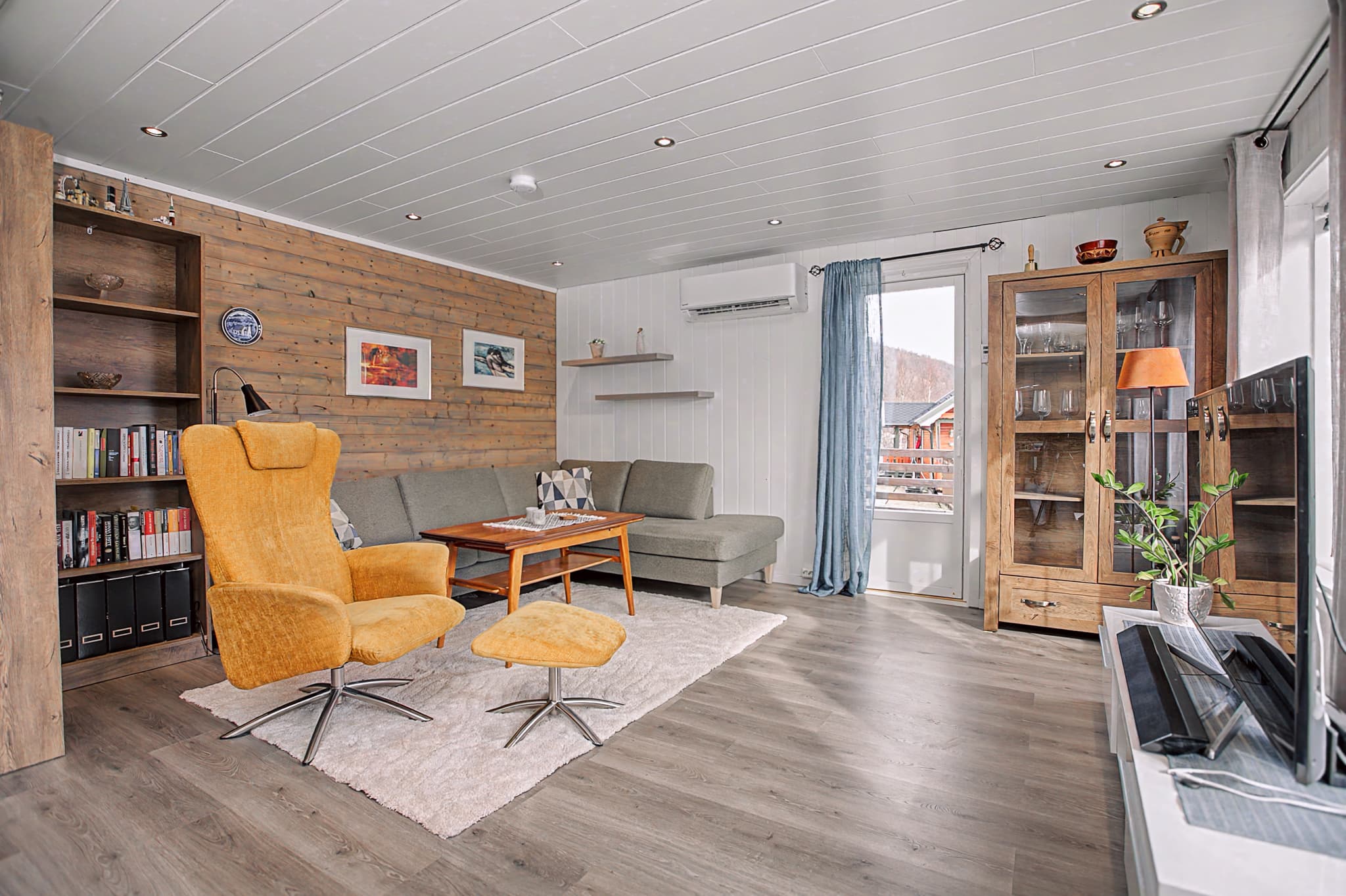 Adkomst fra stue til balkong